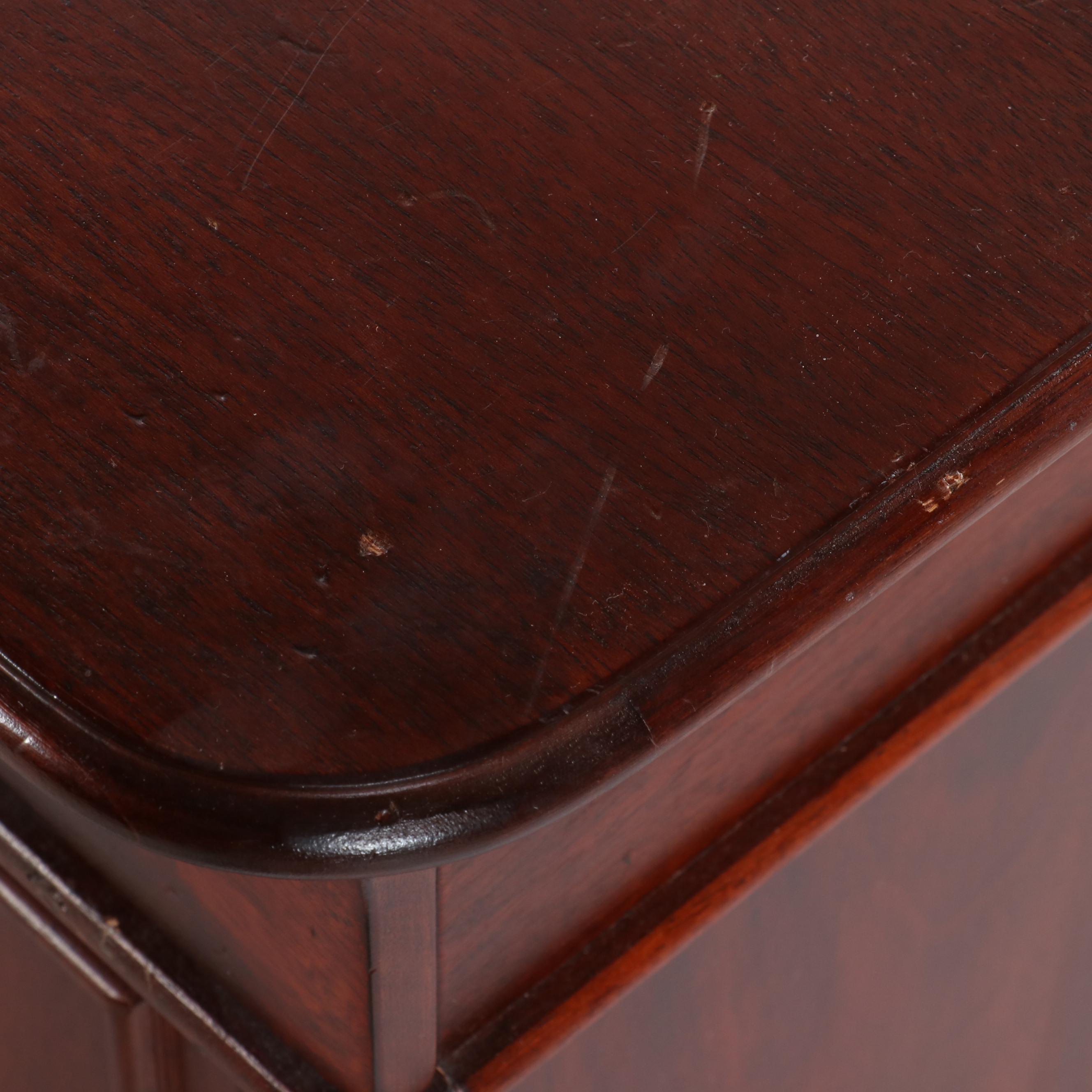 Pair of Lexington "Vestiges" Cherry Nightstands, Late 20th Century