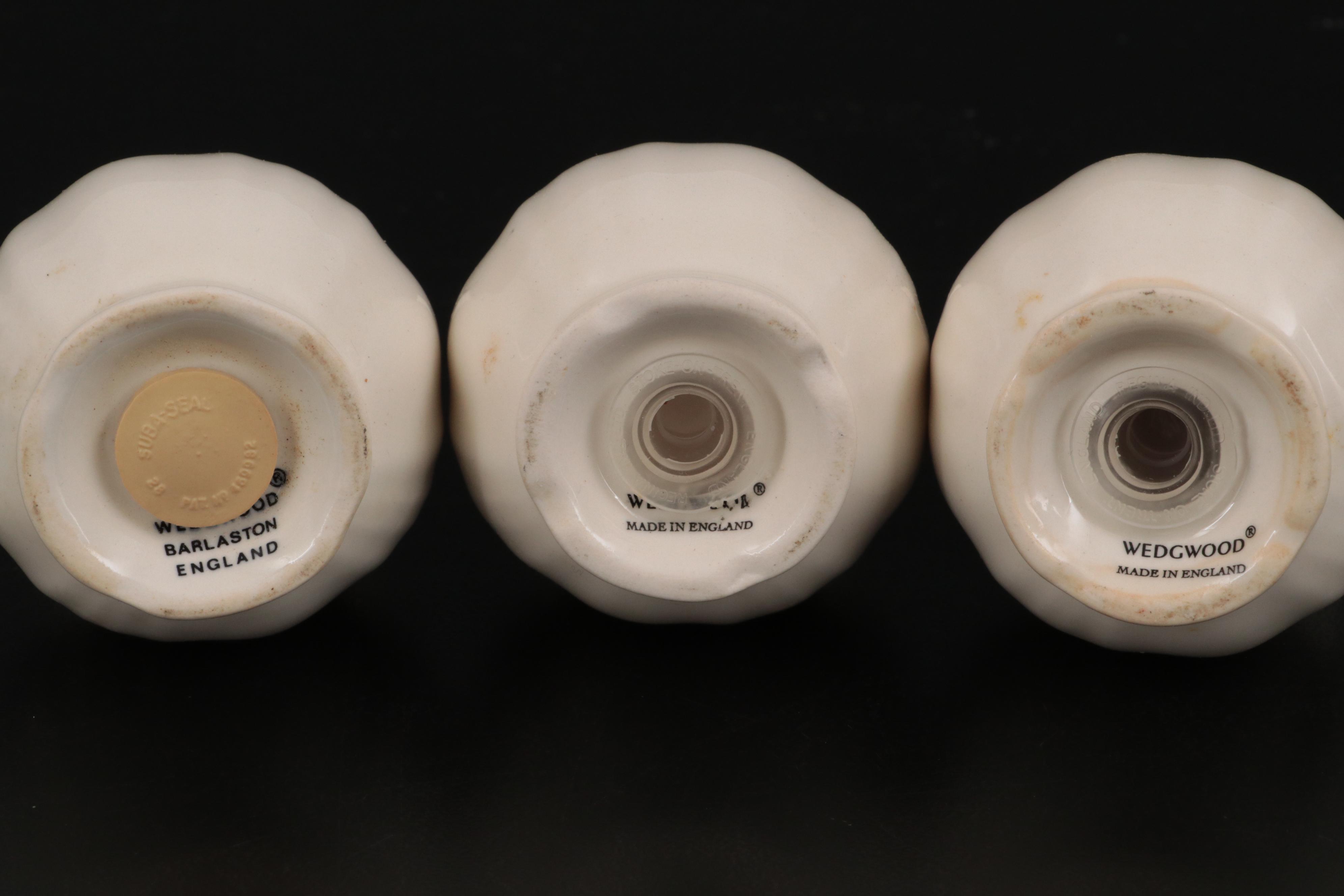 Wedgwood "Queen's Plain" Dinnerware and Table Accessories