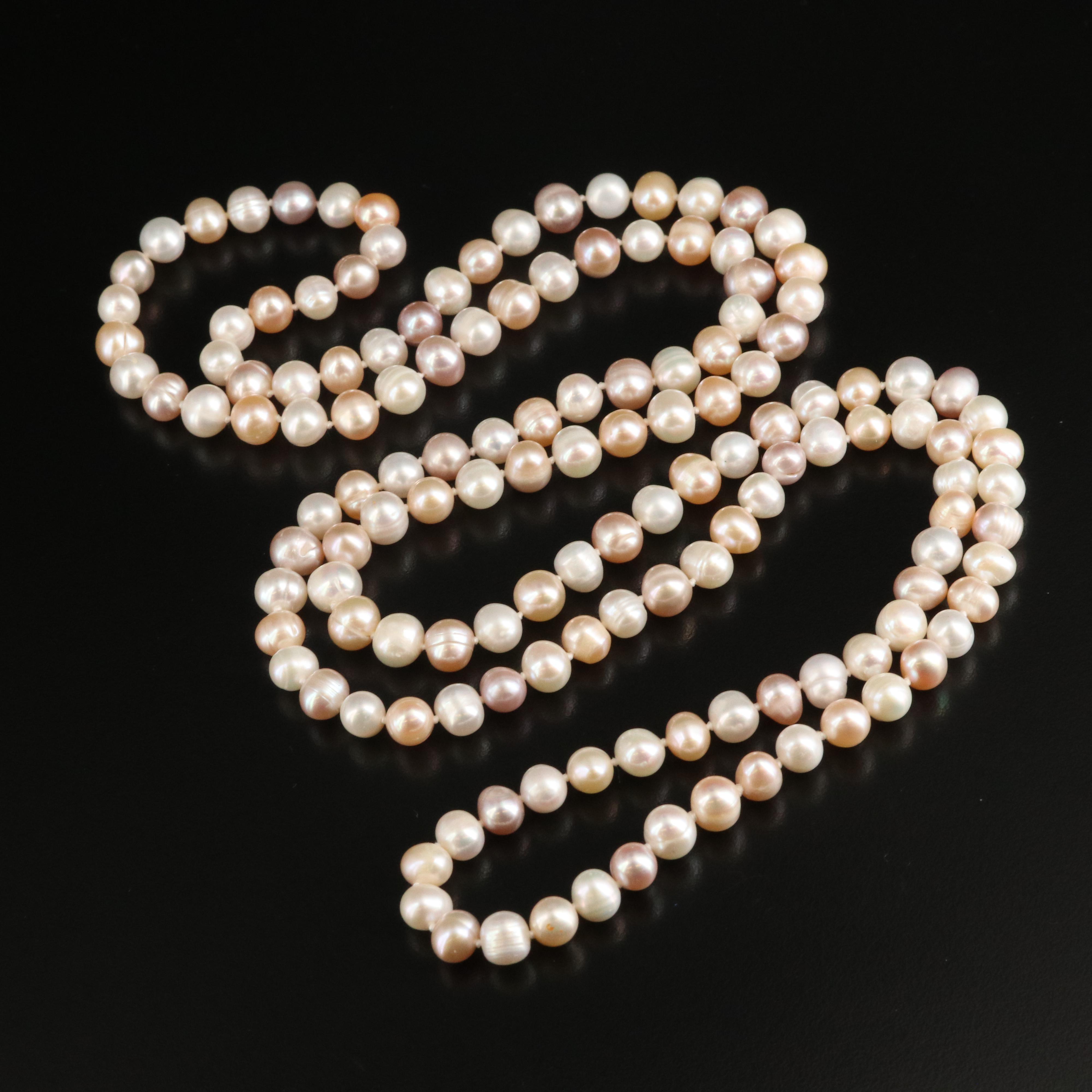 Rope Length Pearl Necklace