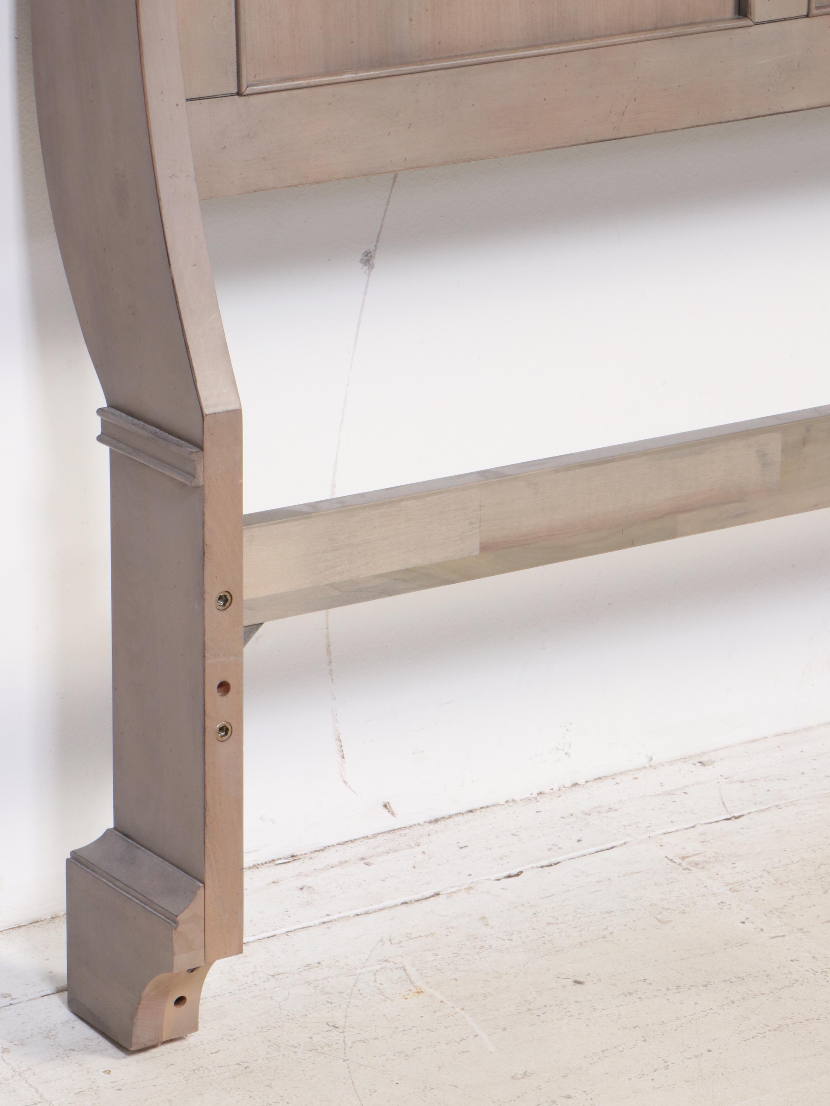 Cresent Fine Furniture "Melrose" Beech Queen Size Bed Frame in Gray Finish