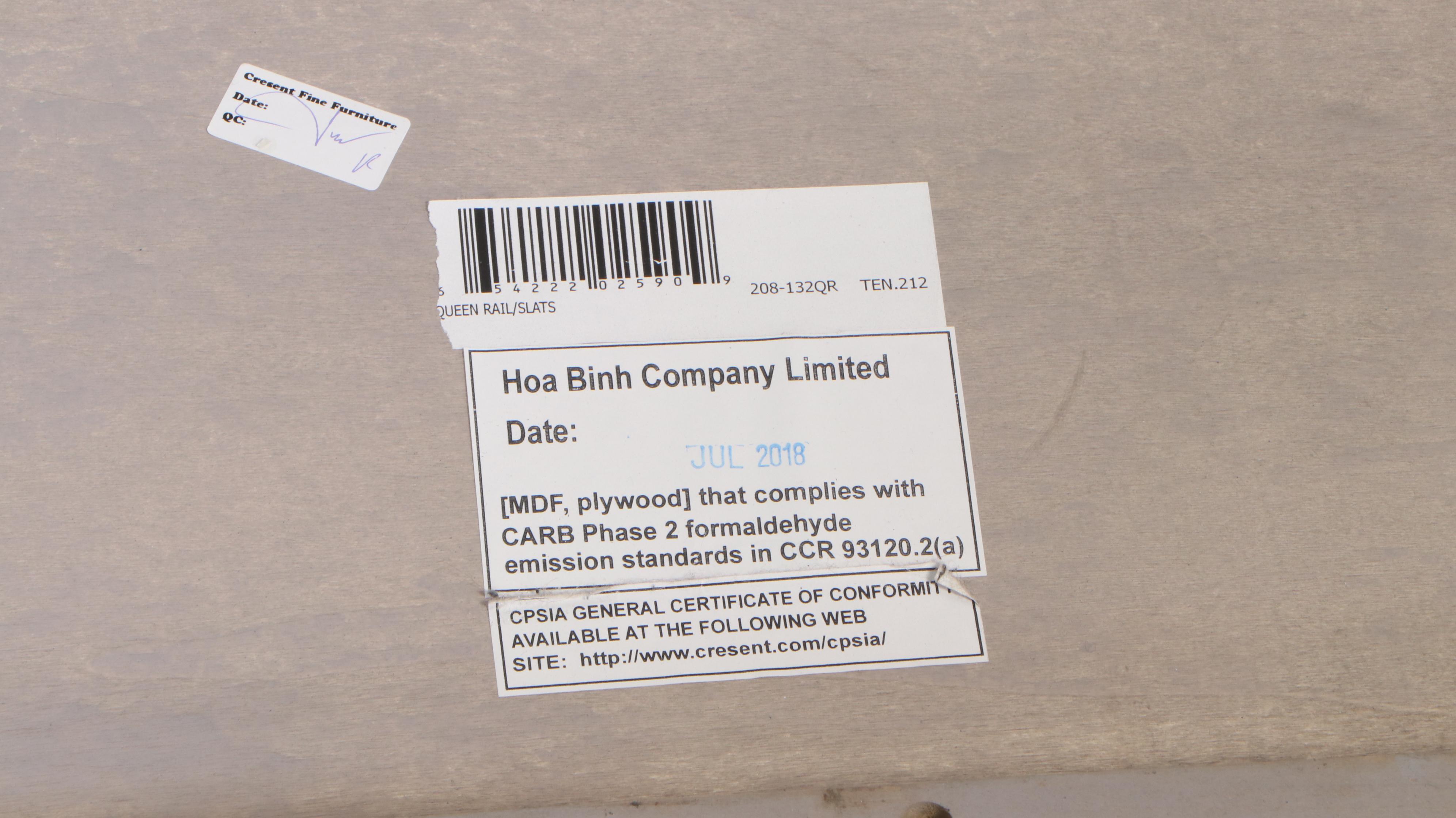 Cresent Fine Furniture "Melrose" Beech Queen Size Bed Frame in Gray Finish