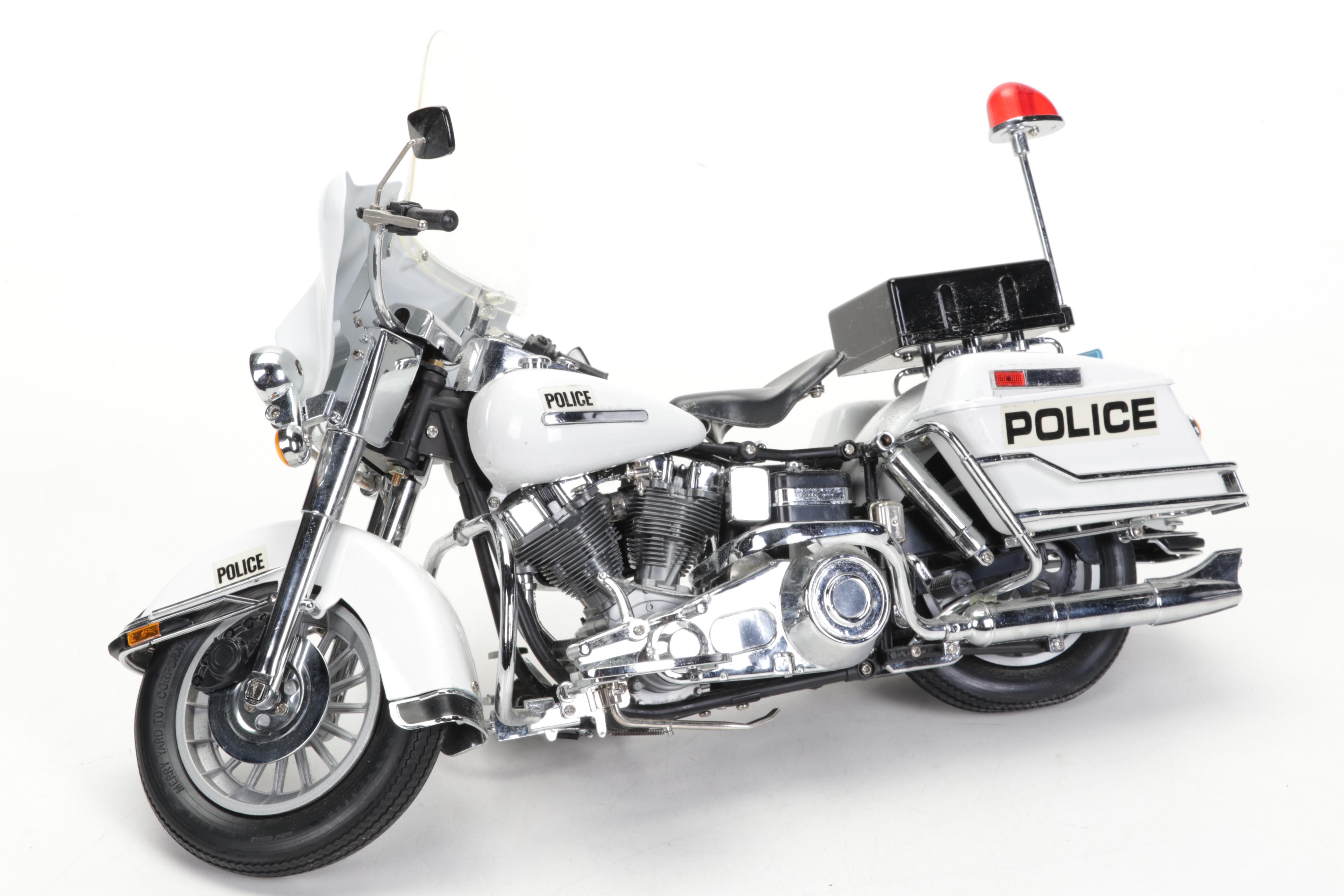 Maisto Premier Edition Mercedes-Benz SLS AMG 1/18 Diecast Car and Others