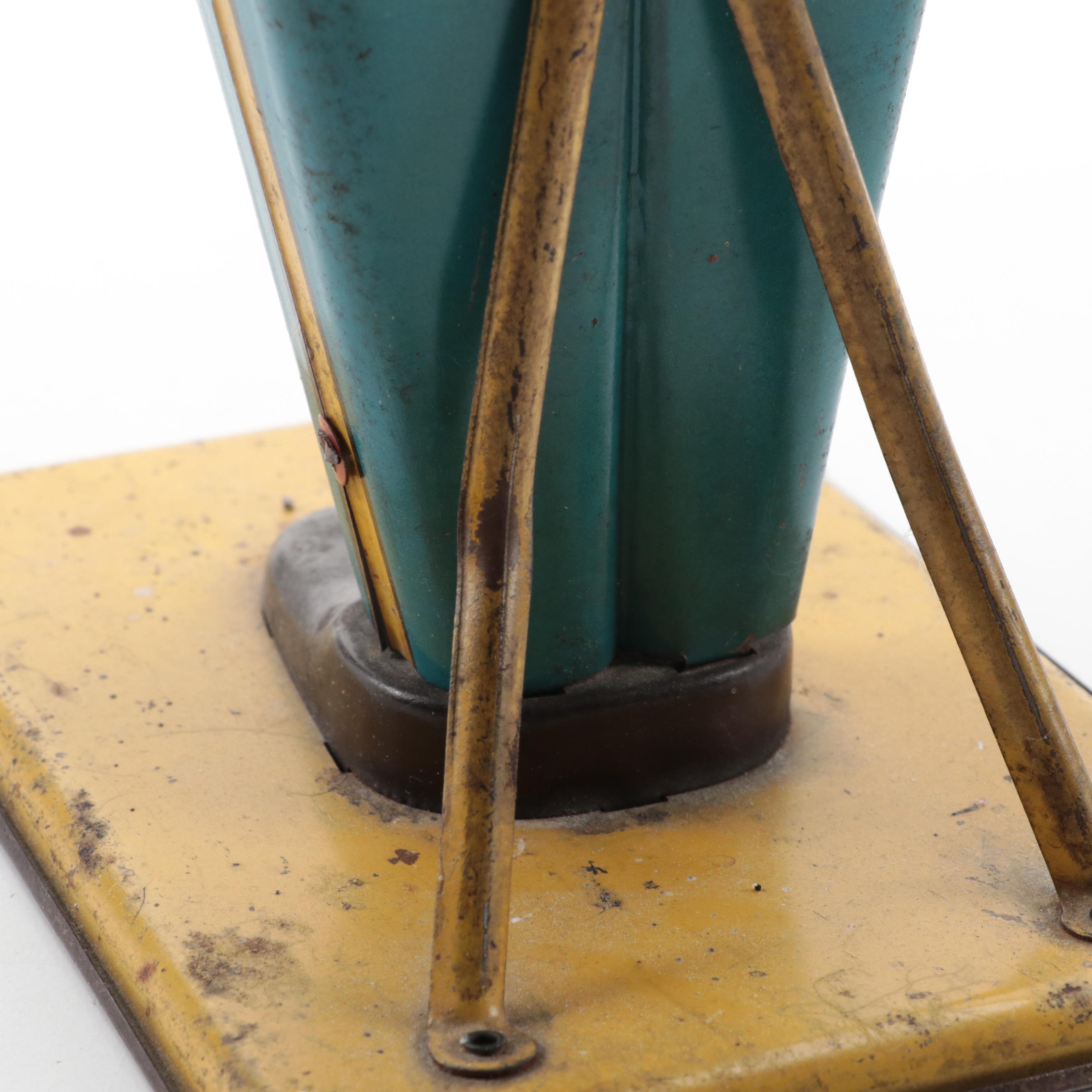 Wolverine Supply "Drum Major" Tin Lithograph Wind-Up Toy, Early to Mid-20th C.