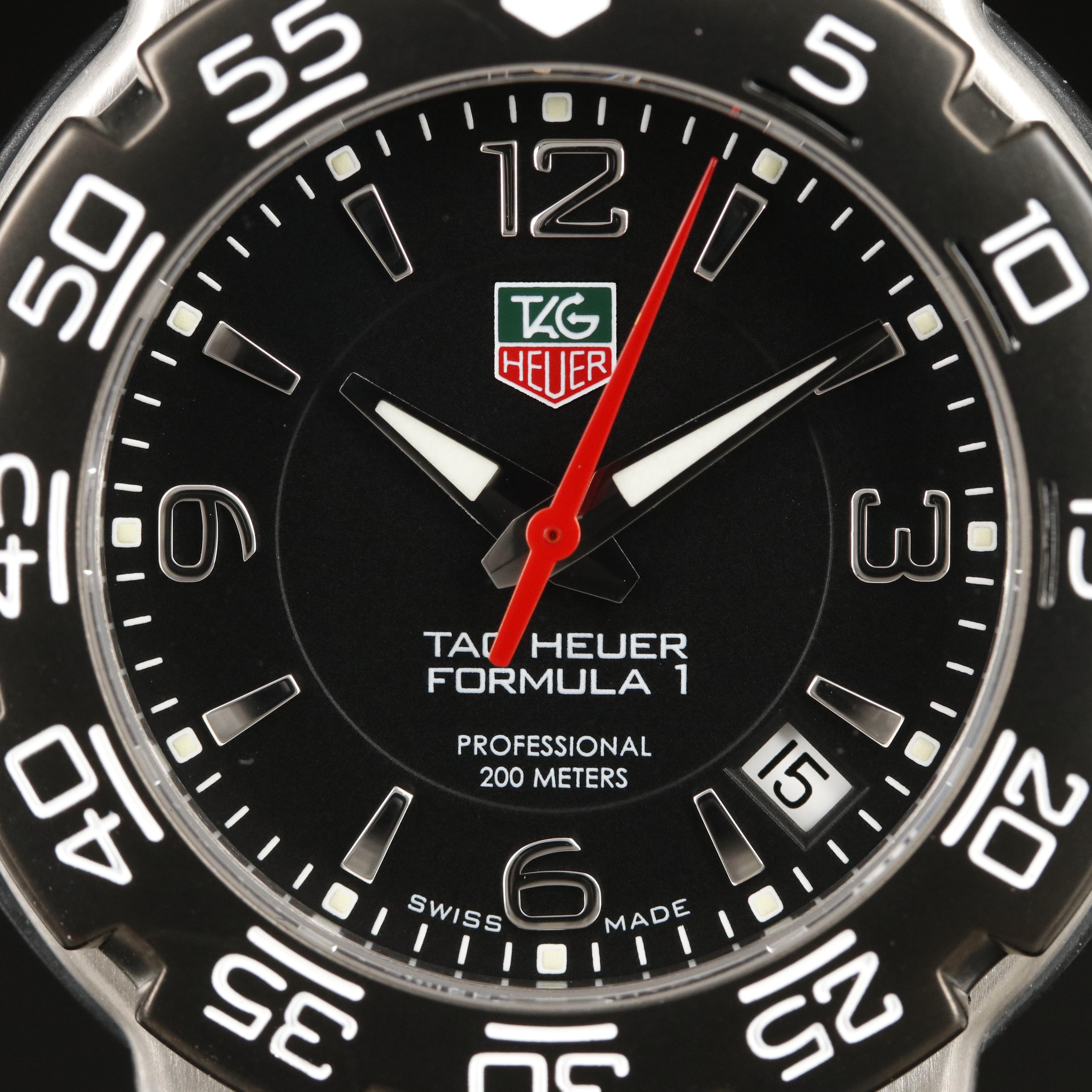 TAG Heuer Formula 1 Professional 200 Meters Quartz Watch