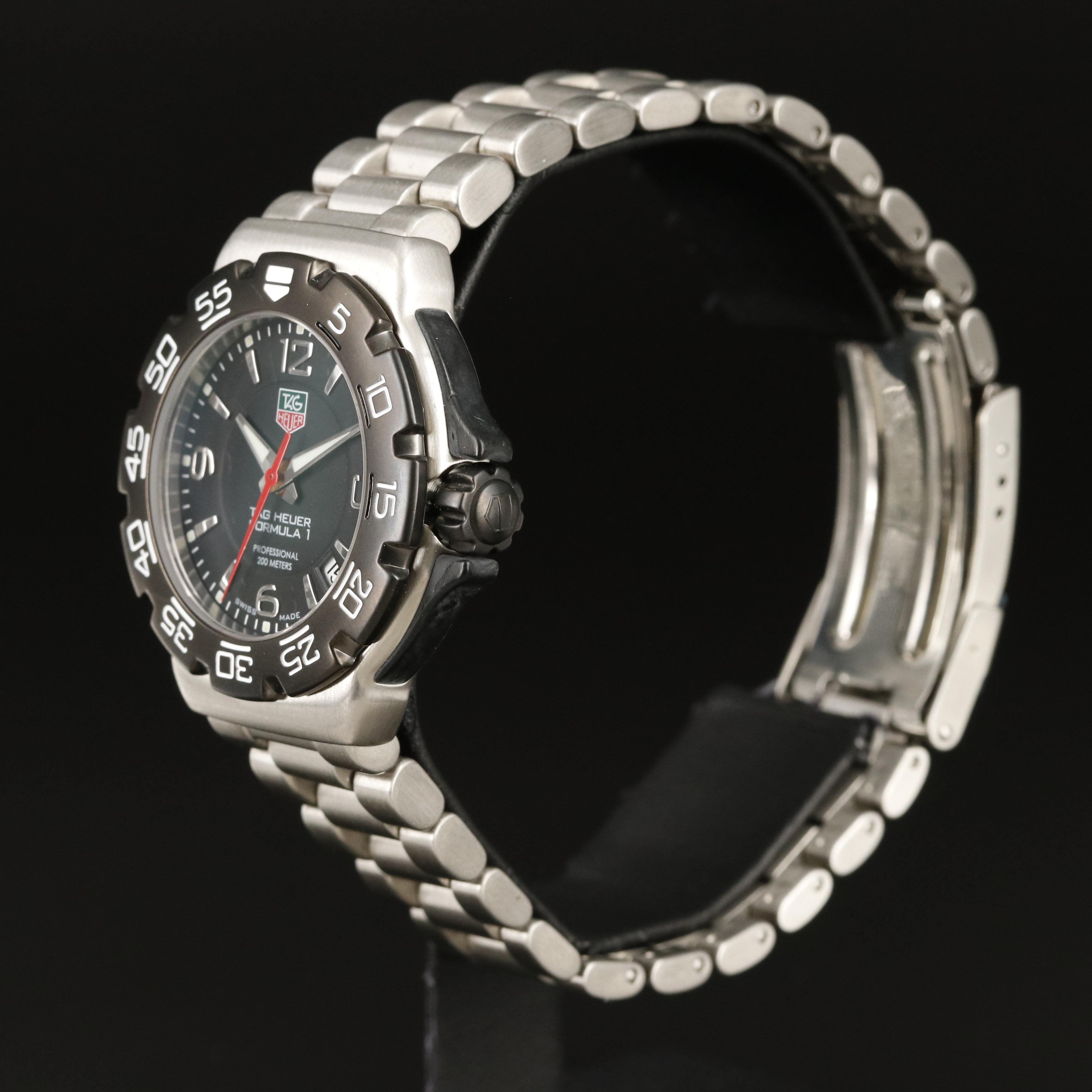 TAG Heuer Formula 1 Professional 200 Meters Quartz Watch