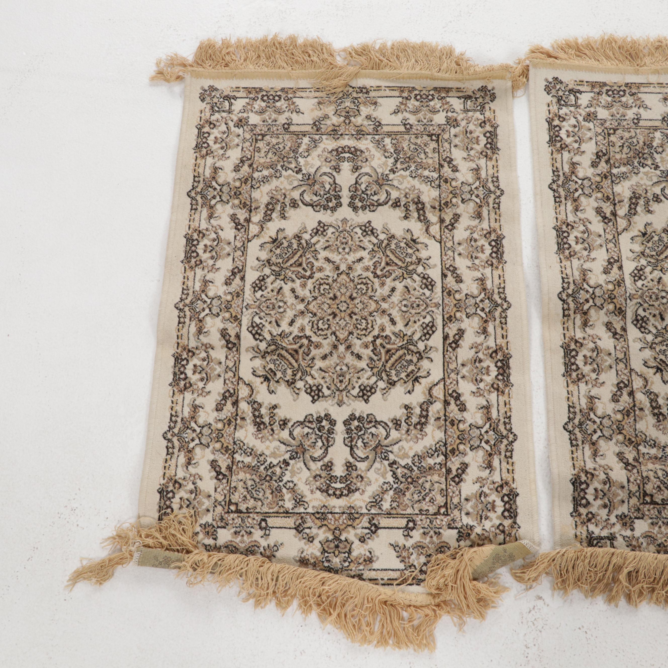 1'8 x 2'11 Machine Made Zrabi Rococo Style Accent Rugs