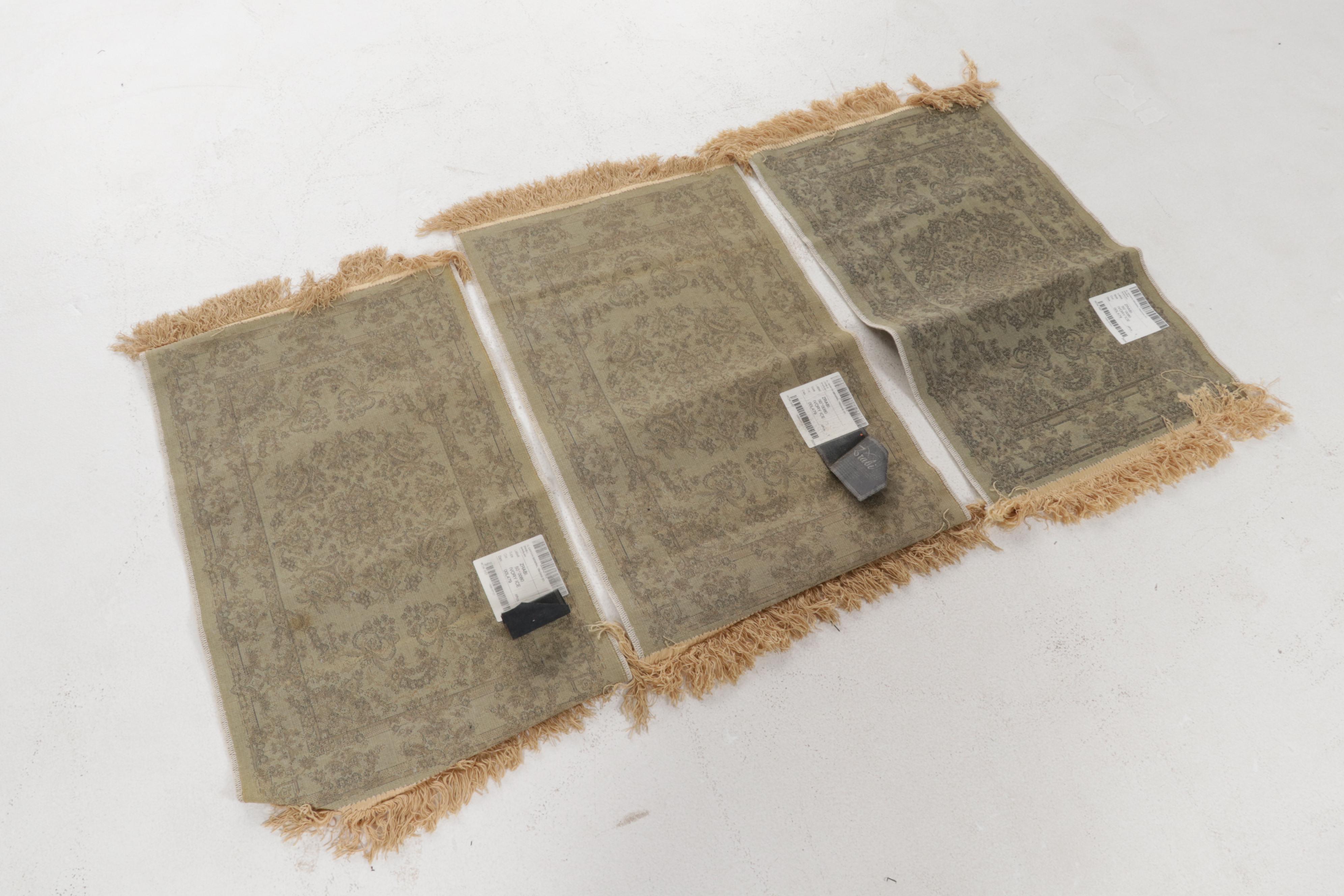 1'8 x 2'11 Machine Made Zrabi Rococo Style Accent Rugs