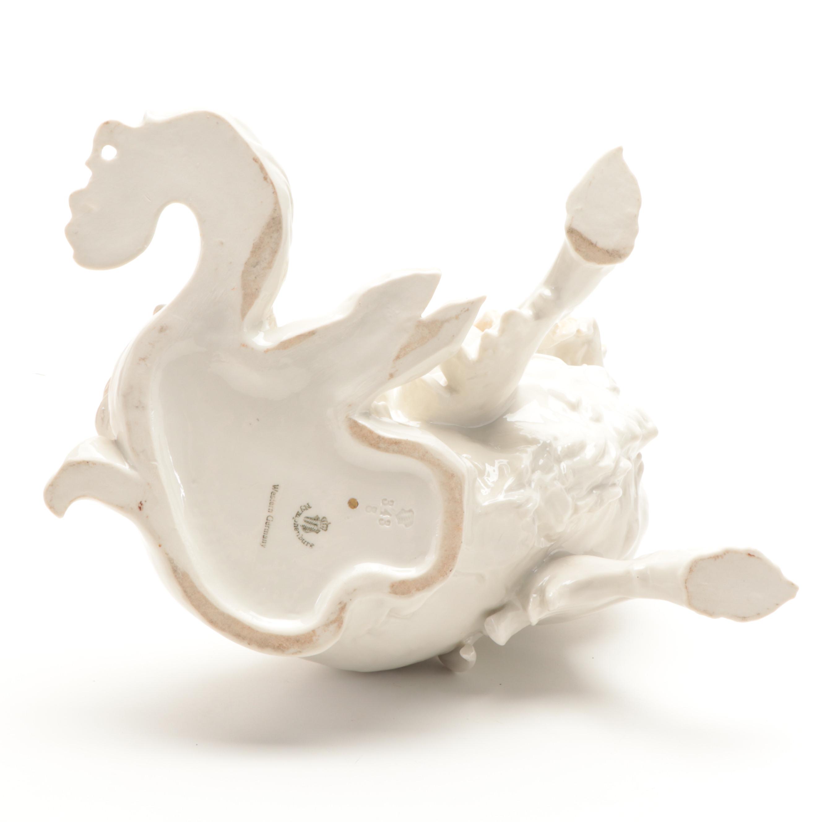 Nymphenburg "Japanese Chin" Porcelain Dog Figurine, Mid to Late 20th Century