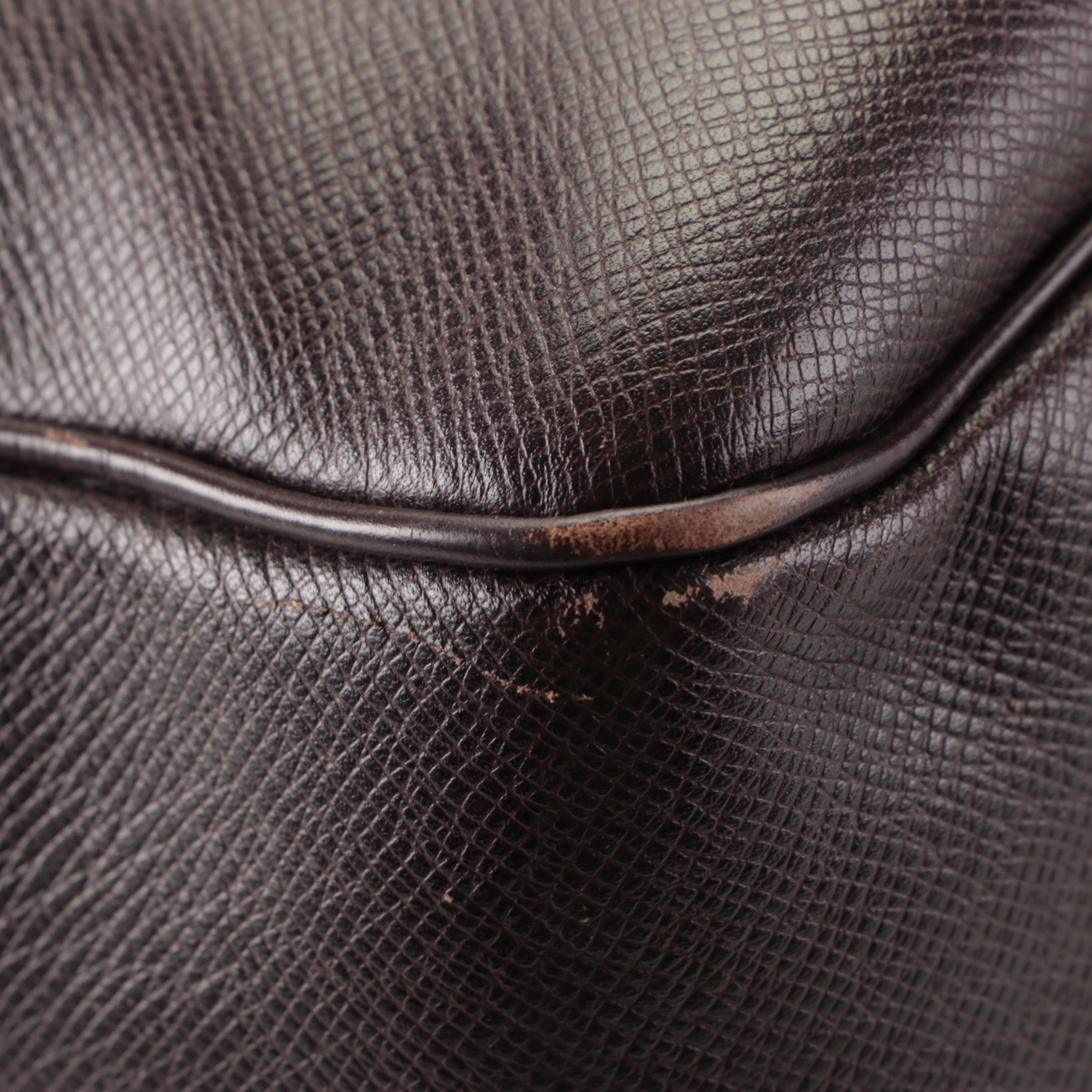 Louis Vuitton Kendall GM Travel Bag in Acajou Taïga Leather with Shoulder Strap