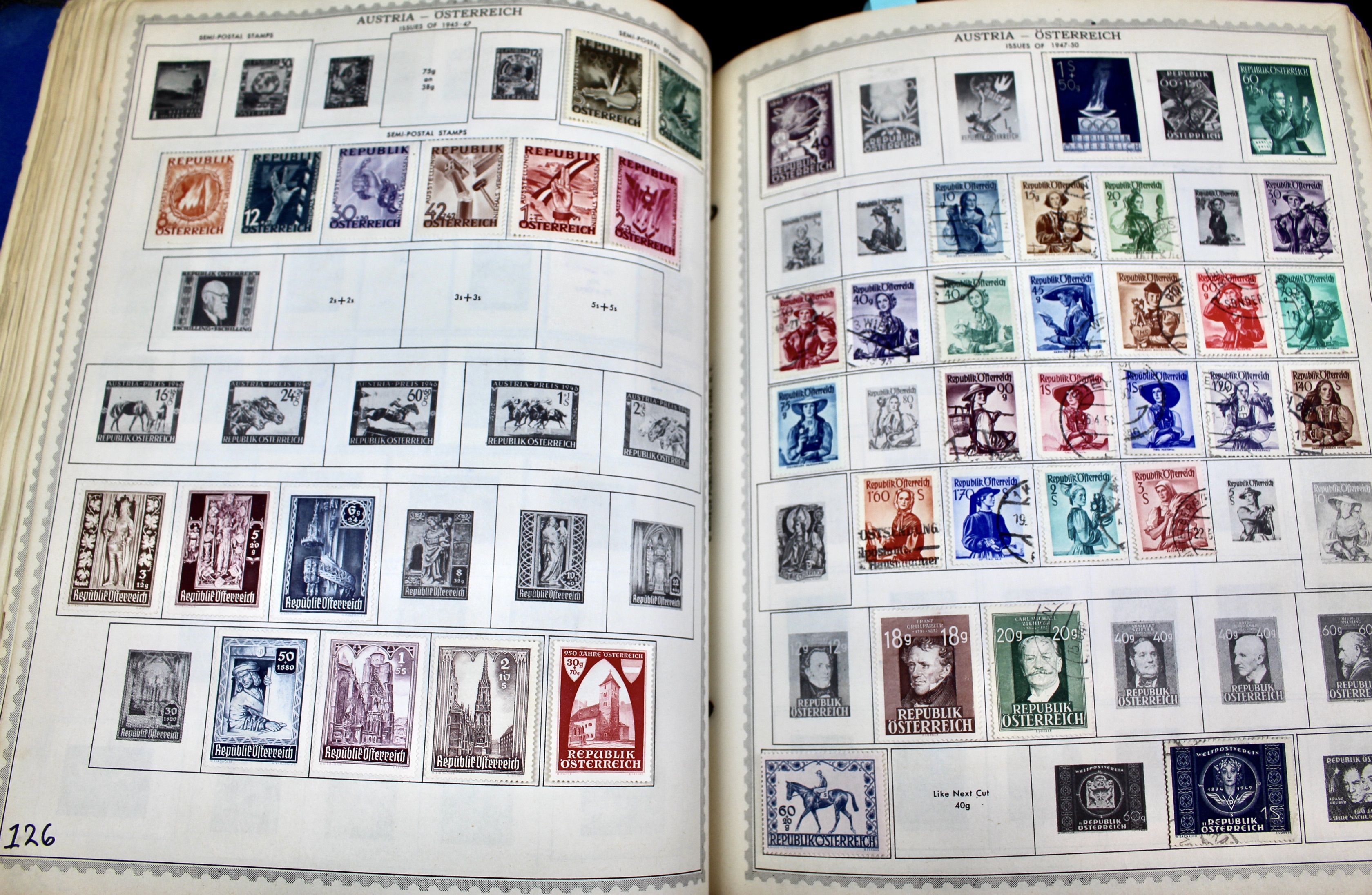 Minkus Master Global Stamp Album