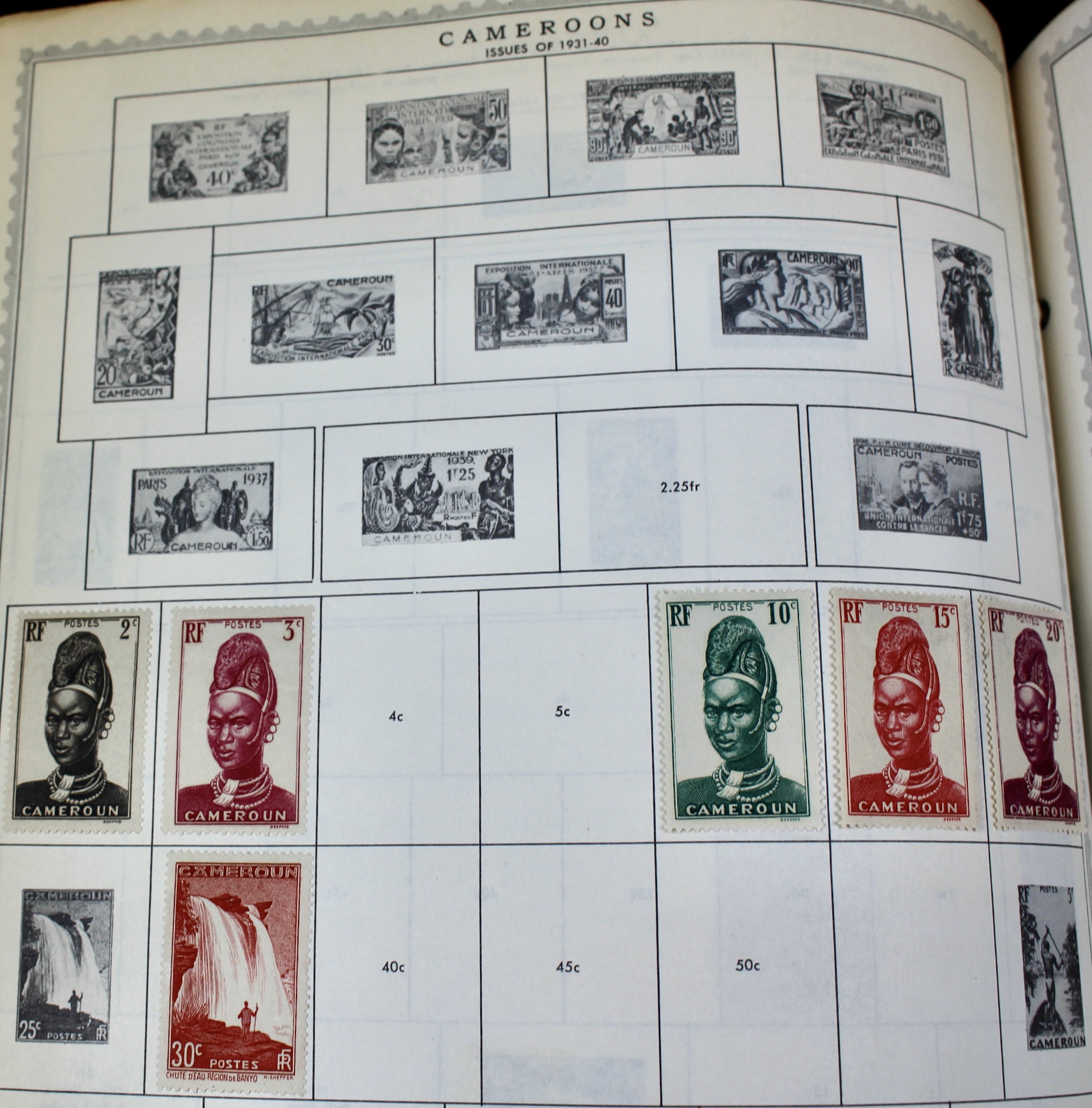 Minkus Master Global Stamp Album