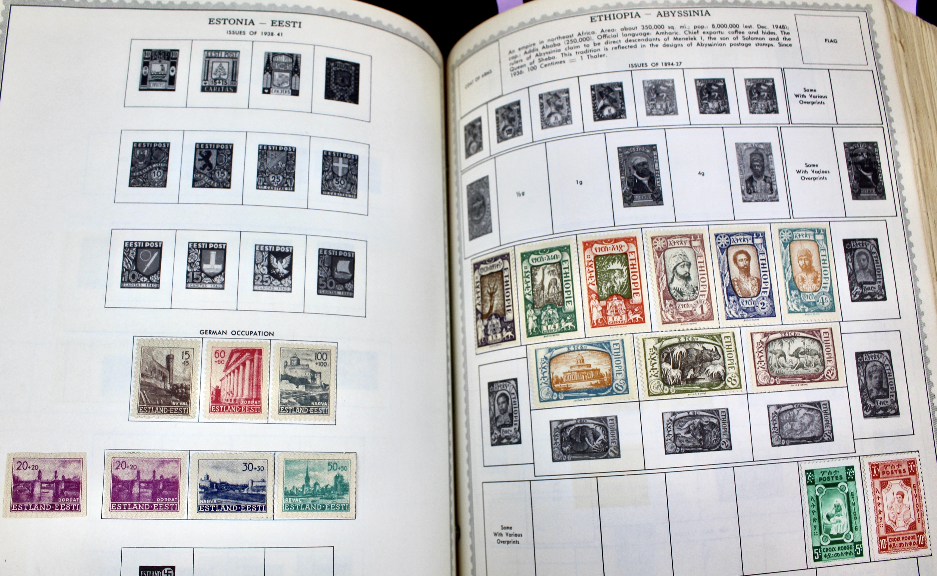 Minkus Master Global Stamp Album