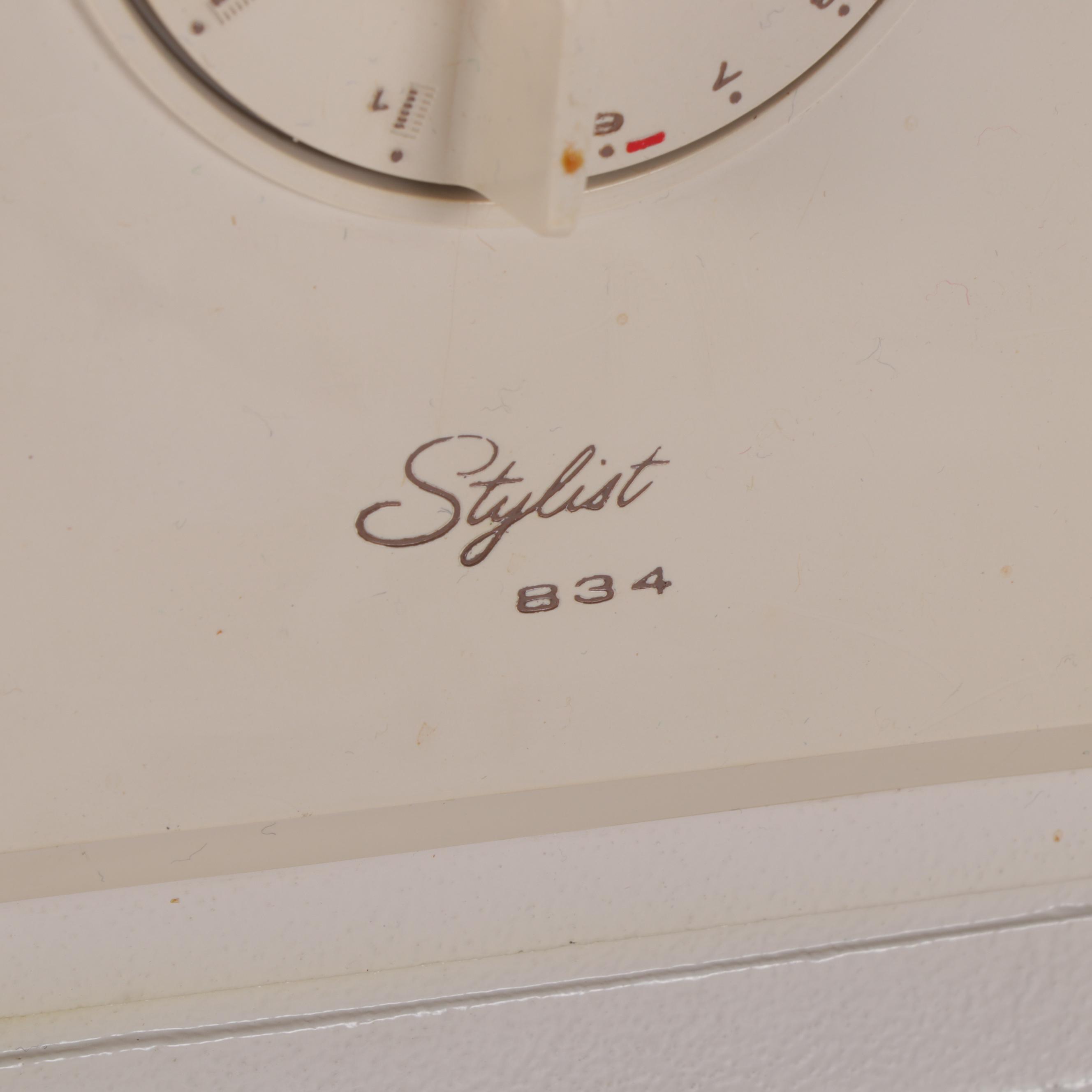 Singer Stylist 834 Sewing Machine