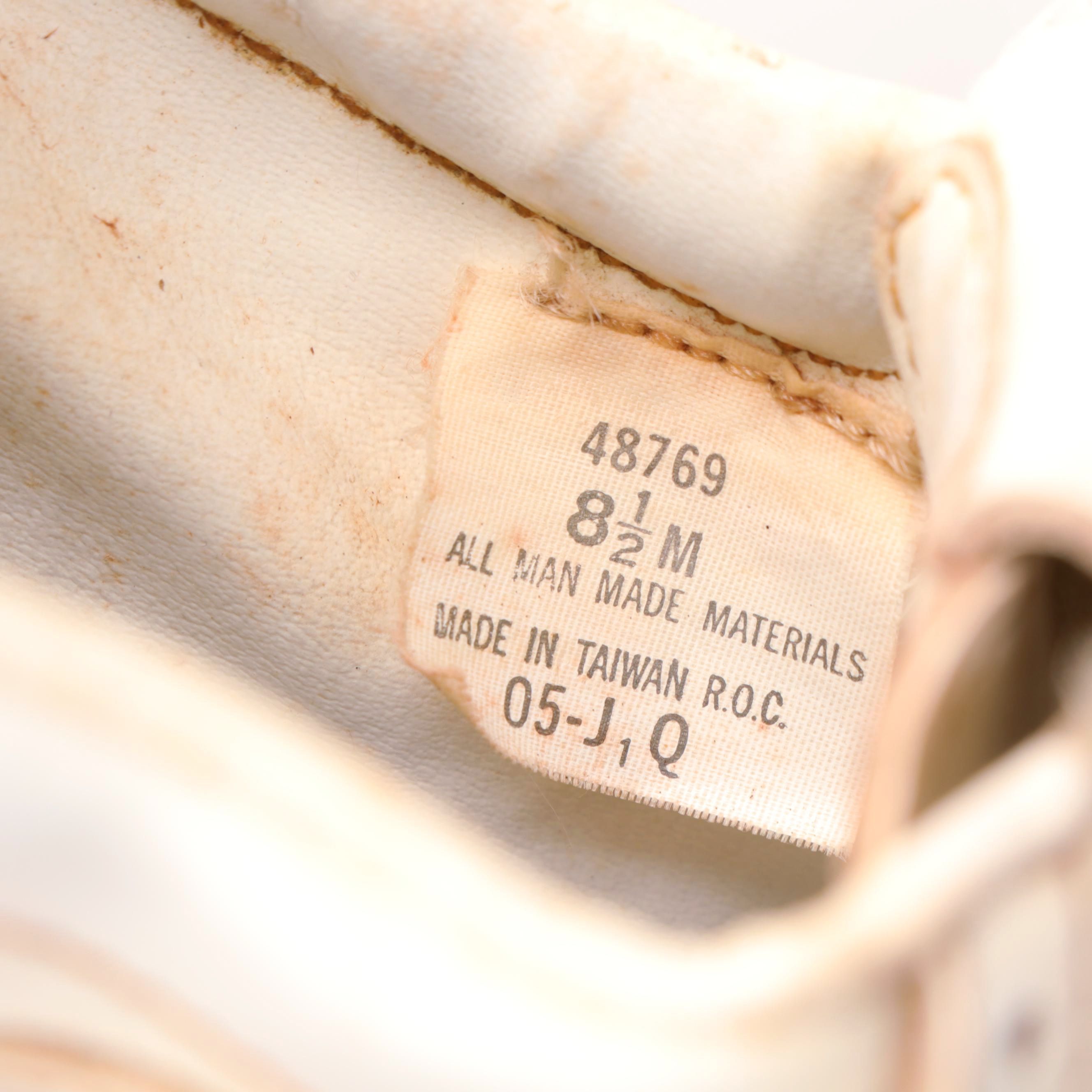 Daiwa Coach Collection Faux Leather and Plaid Golf Bag With Club Assortment