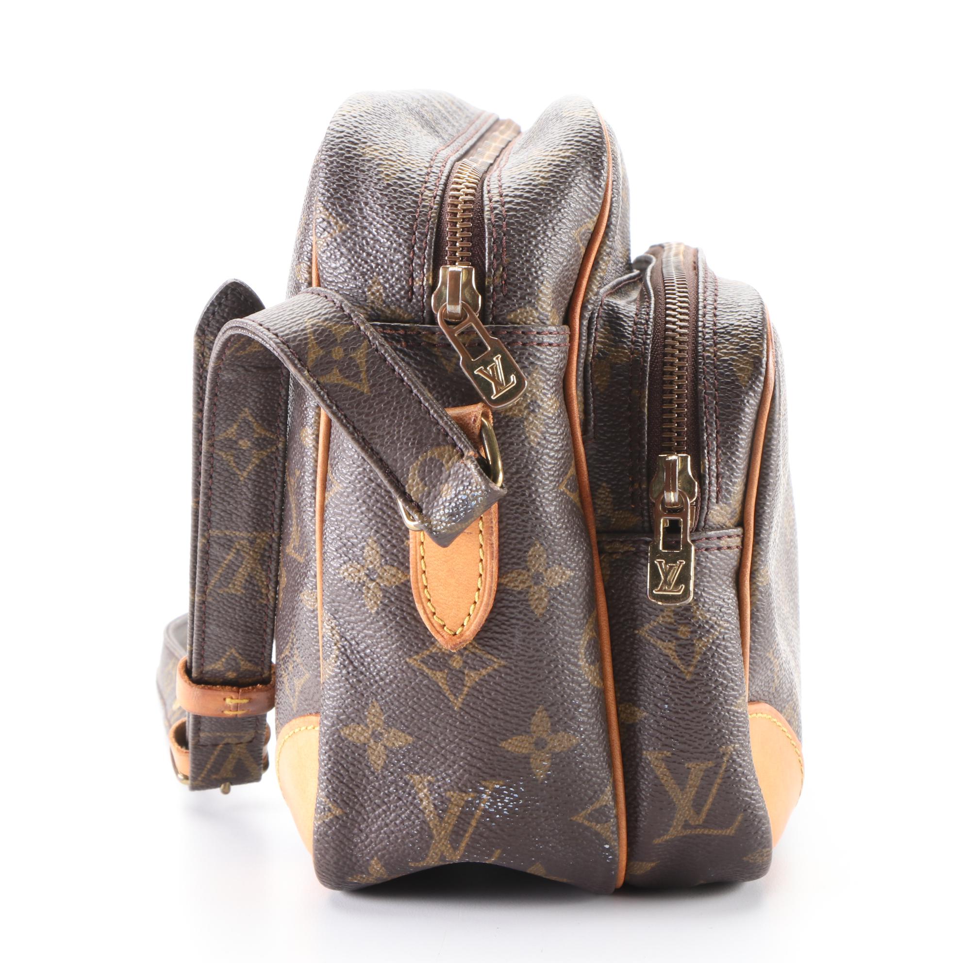 Louis Vuitton Nil 28 Shoulder Bag in Monogram Canvas and Vachetta Leather