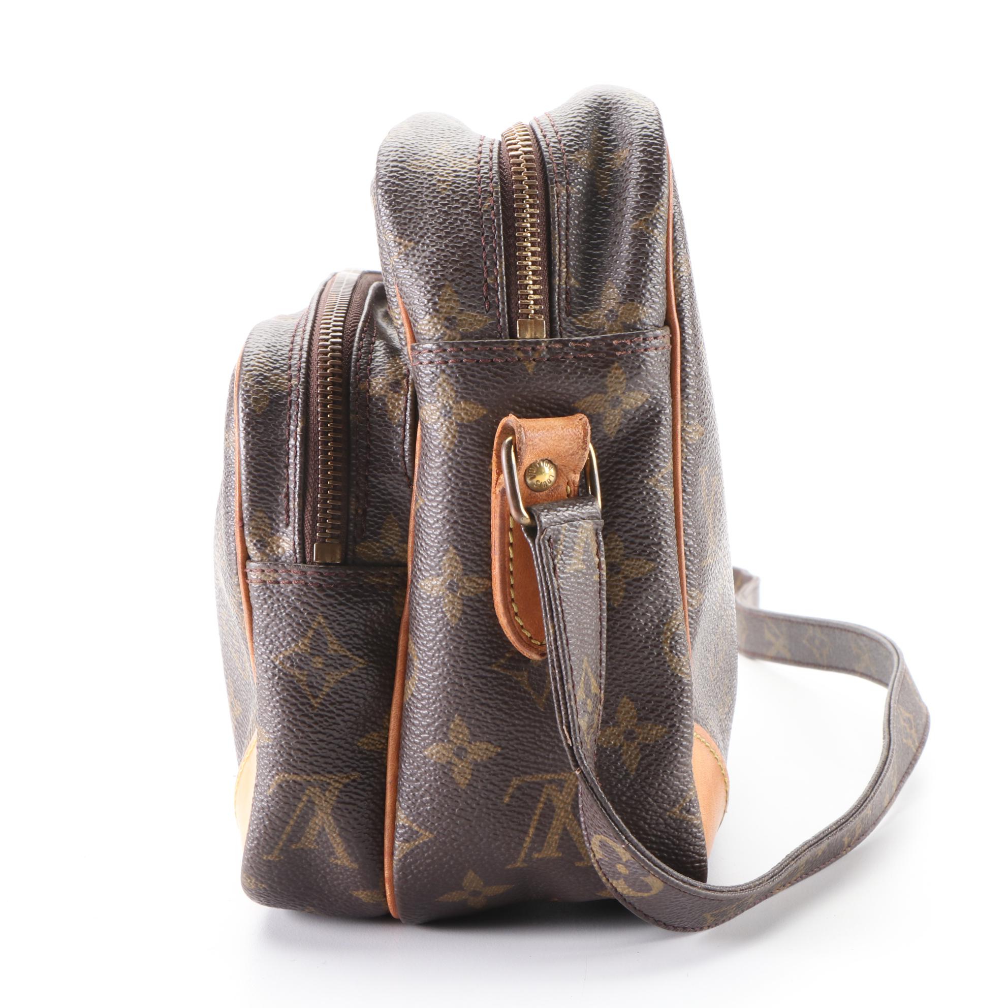 Louis Vuitton Nil 28 Shoulder Bag in Monogram Canvas and Vachetta Leather