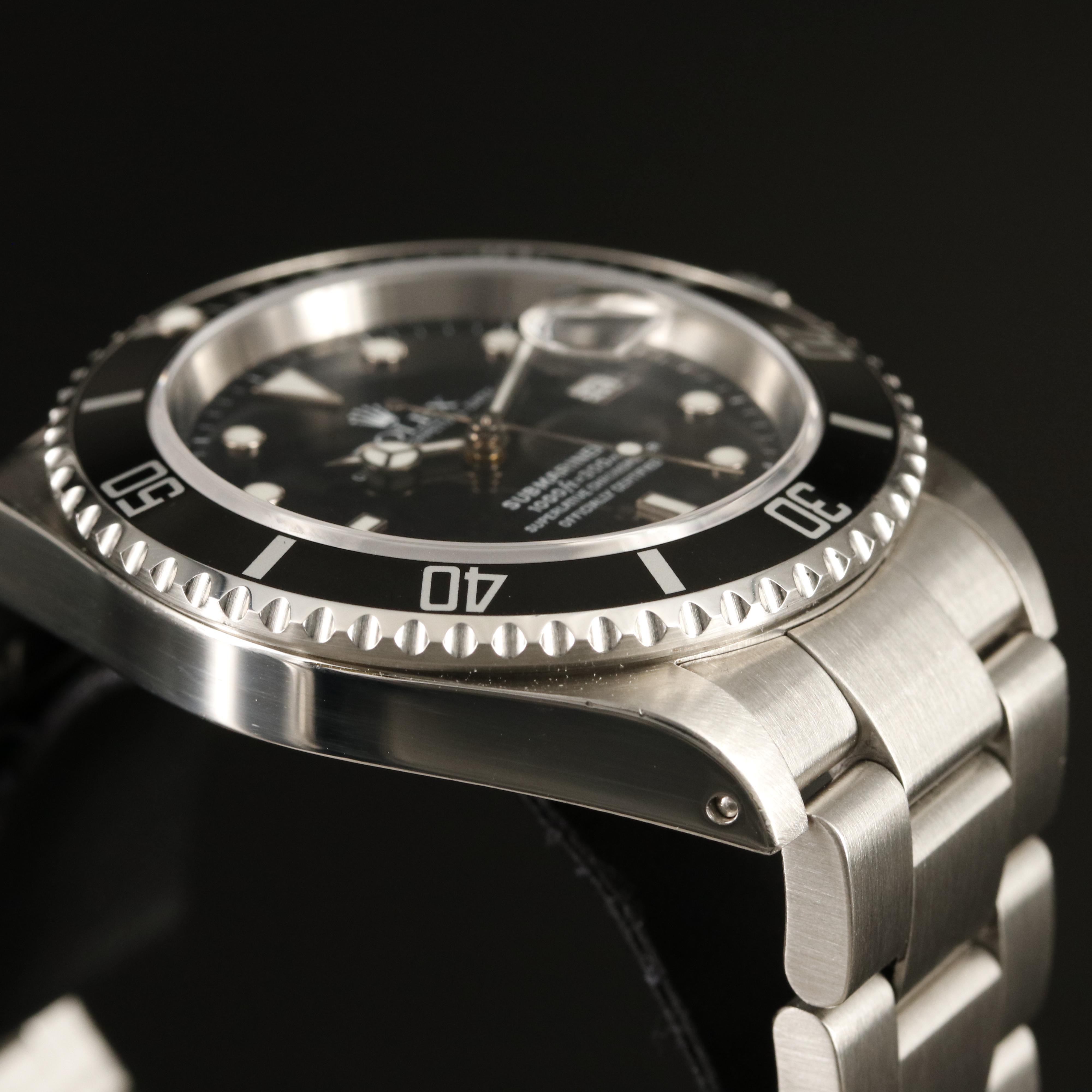 2001 Rolex Submariner Date Watch