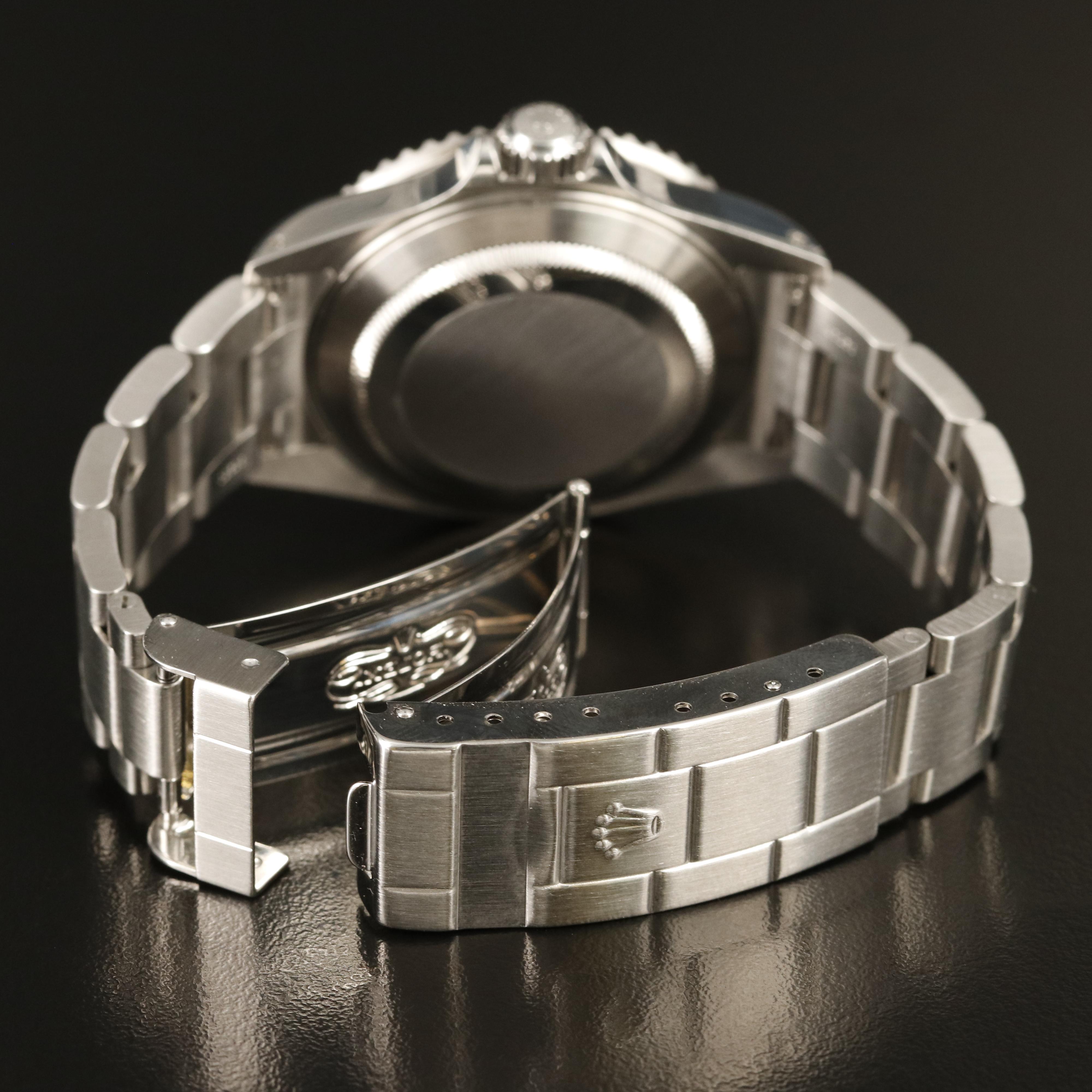 2001 Rolex Submariner Date Watch