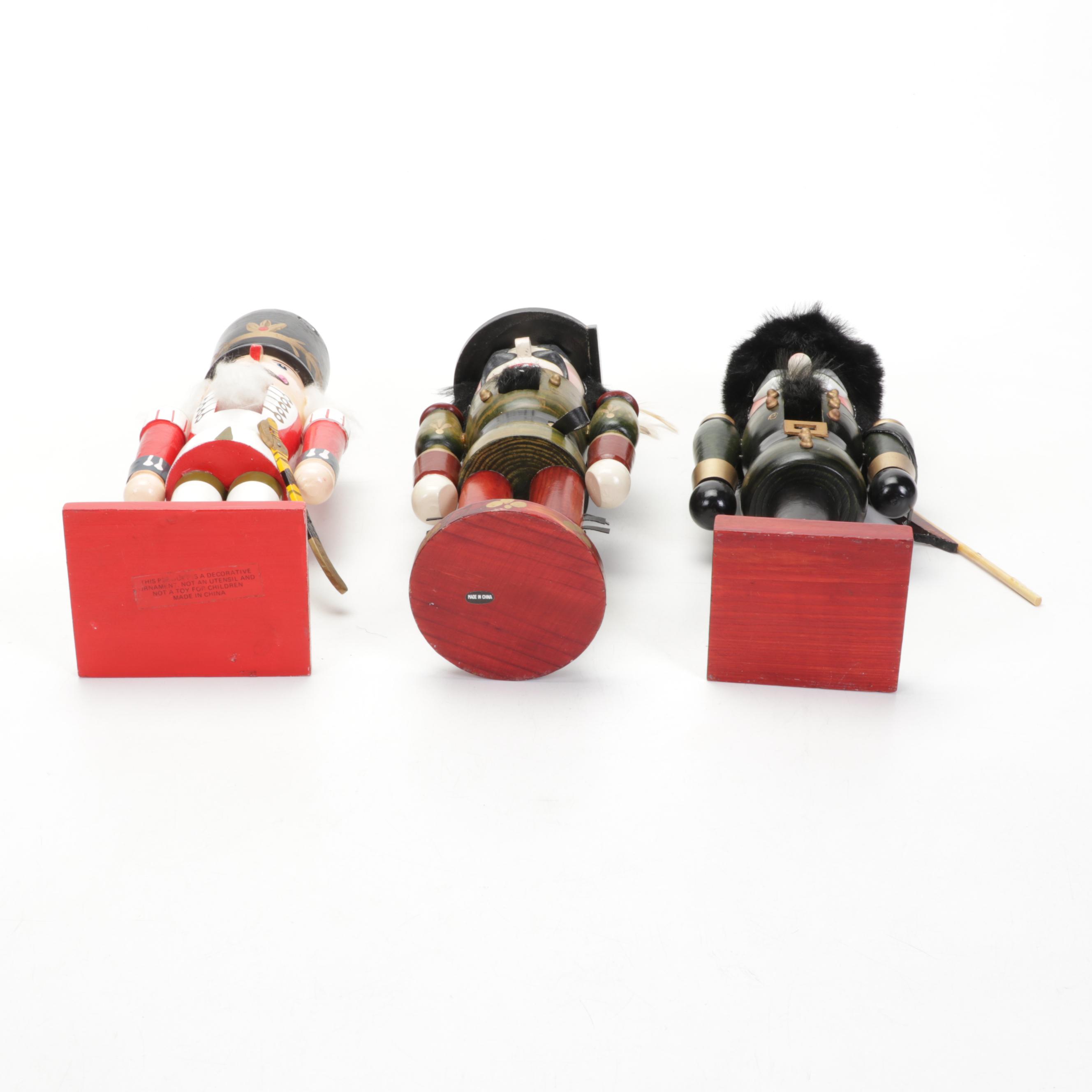 Mercury Glass Ornaments, Wooden Buoy Garland and Other Christmas Décor