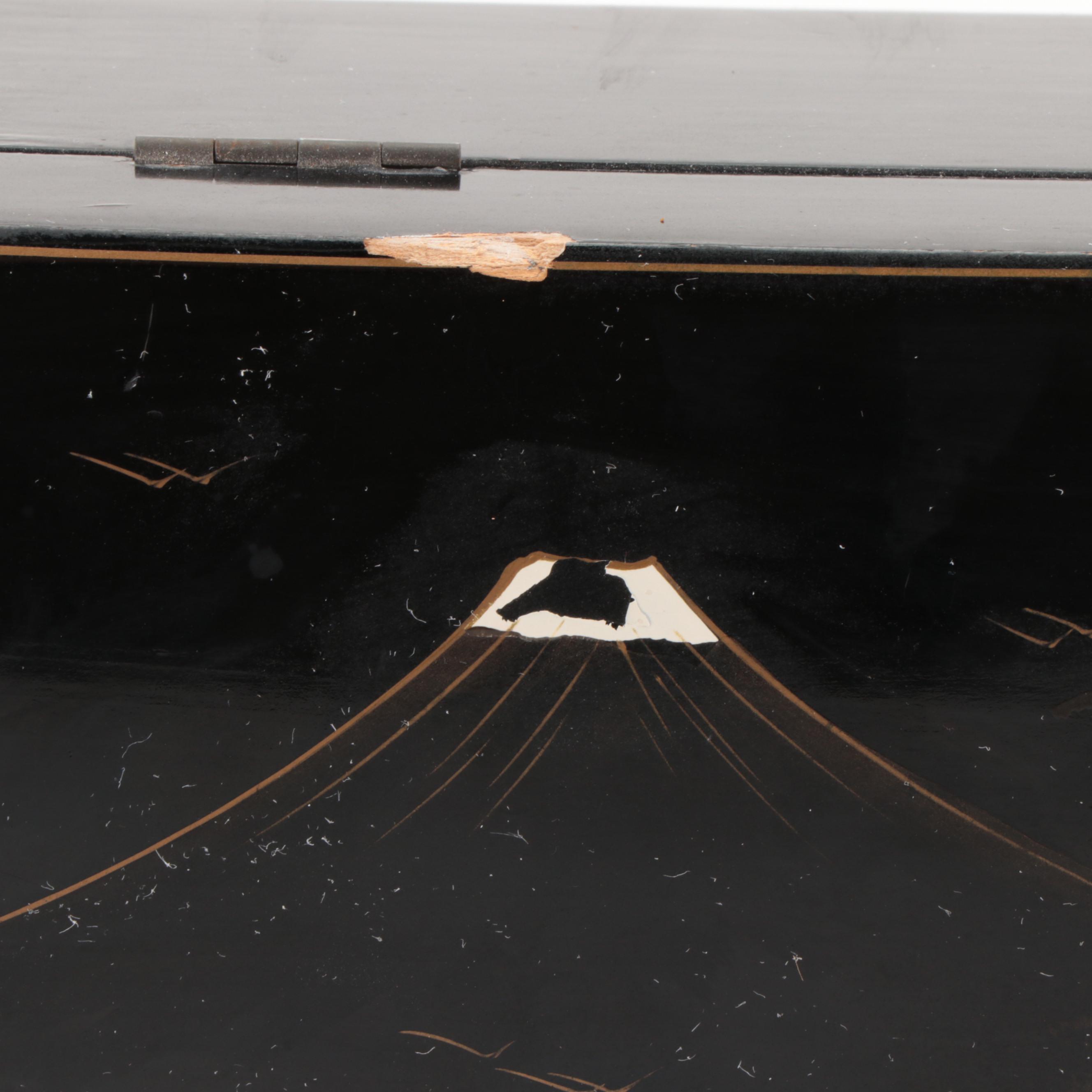 Japanese Abalone Inlaid Lacquerware Jewelry Box, Mid to Late 20th Century