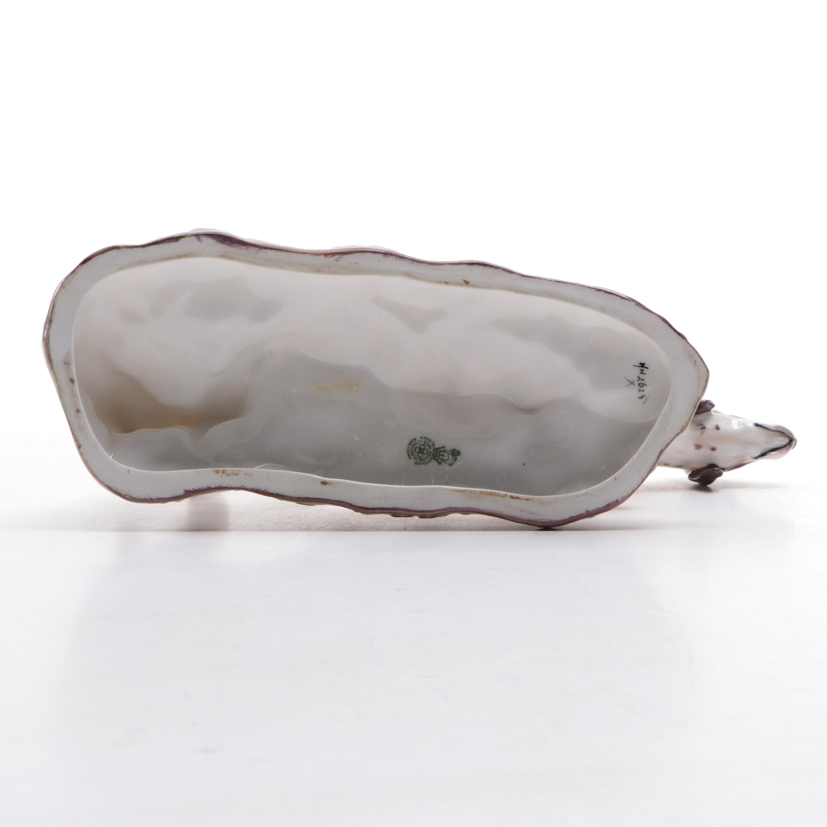 Royal Doulton Bone China Pointer Figurine Designed by Peggy Davies