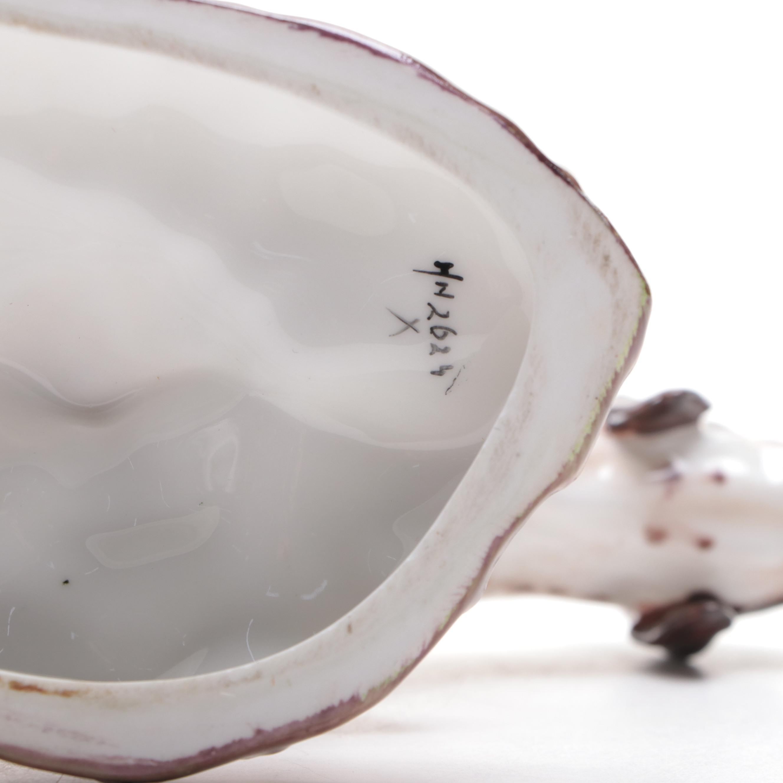 Royal Doulton Bone China Pointer Figurine Designed by Peggy Davies