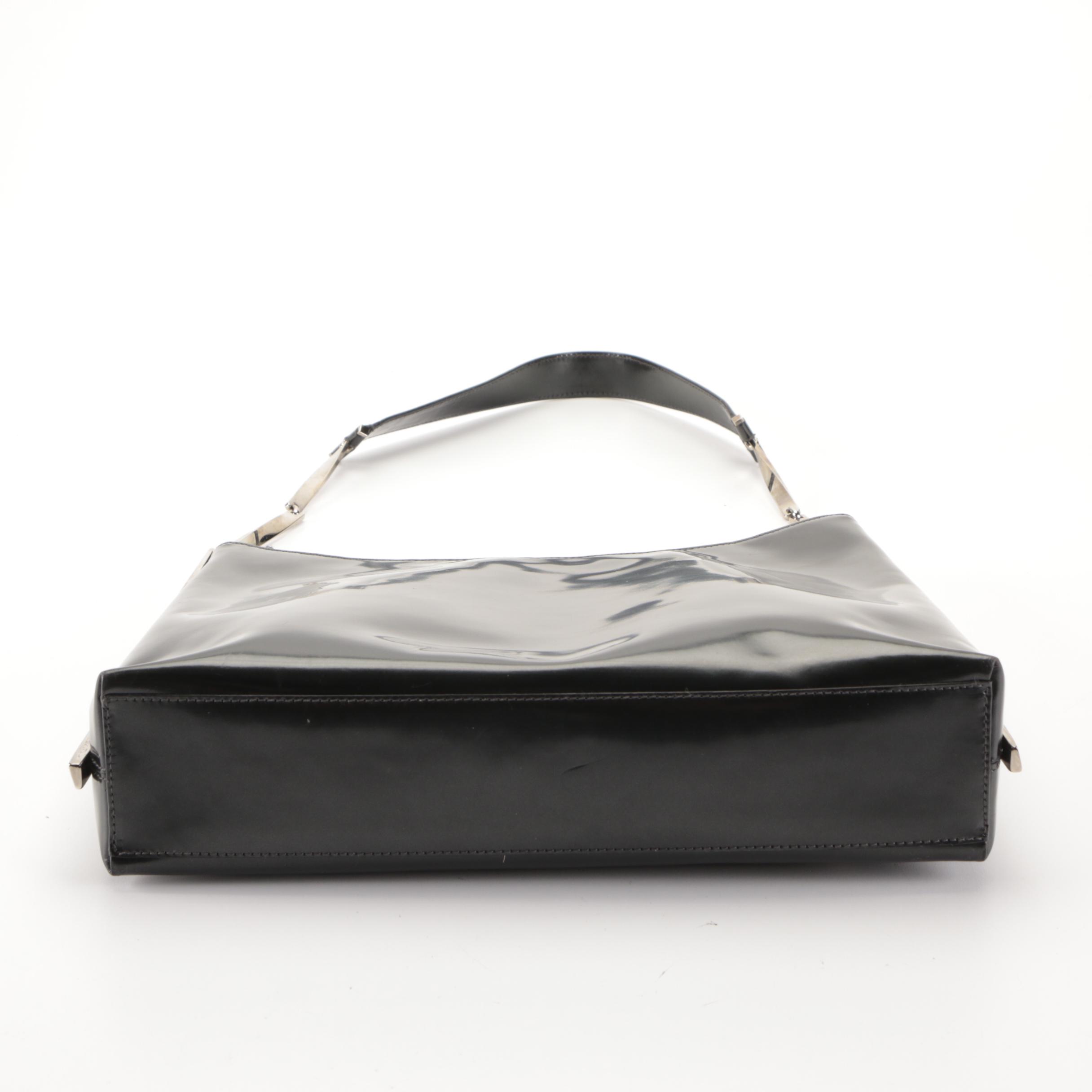 Salvatore Ferragamo Shoulder Bag in Black Glazed Leather