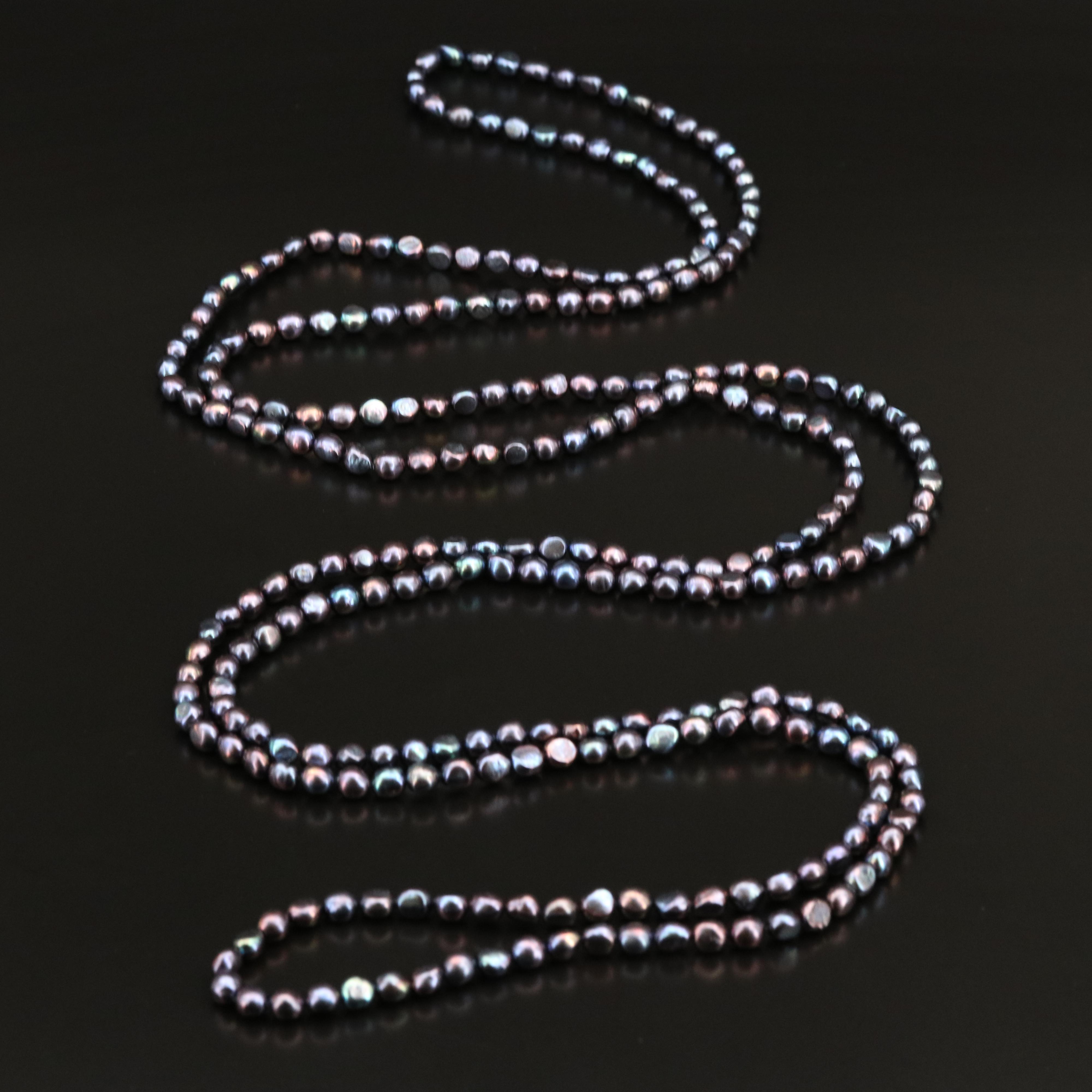 Rope Length Pearl Necklace