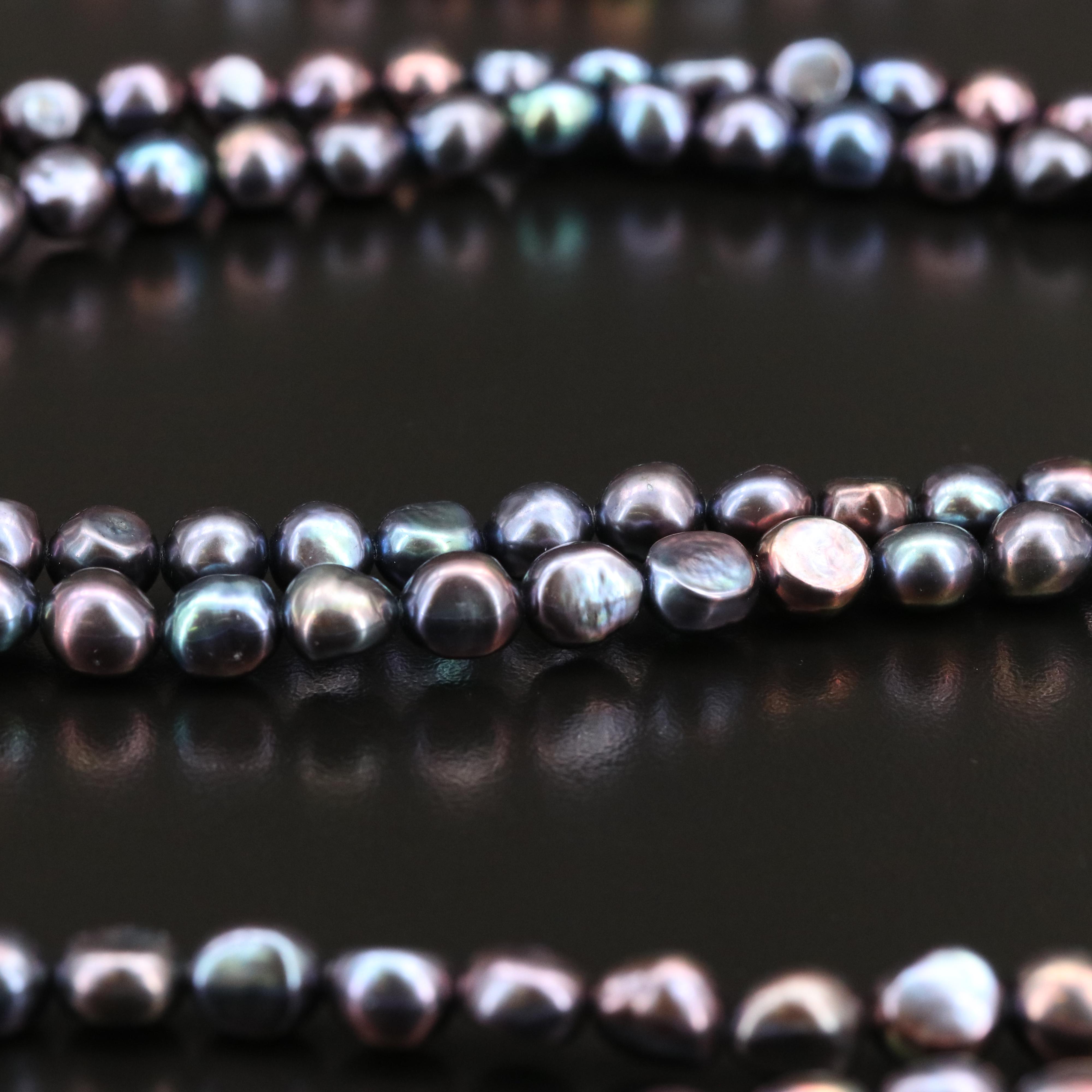 Rope Length Pearl Necklace