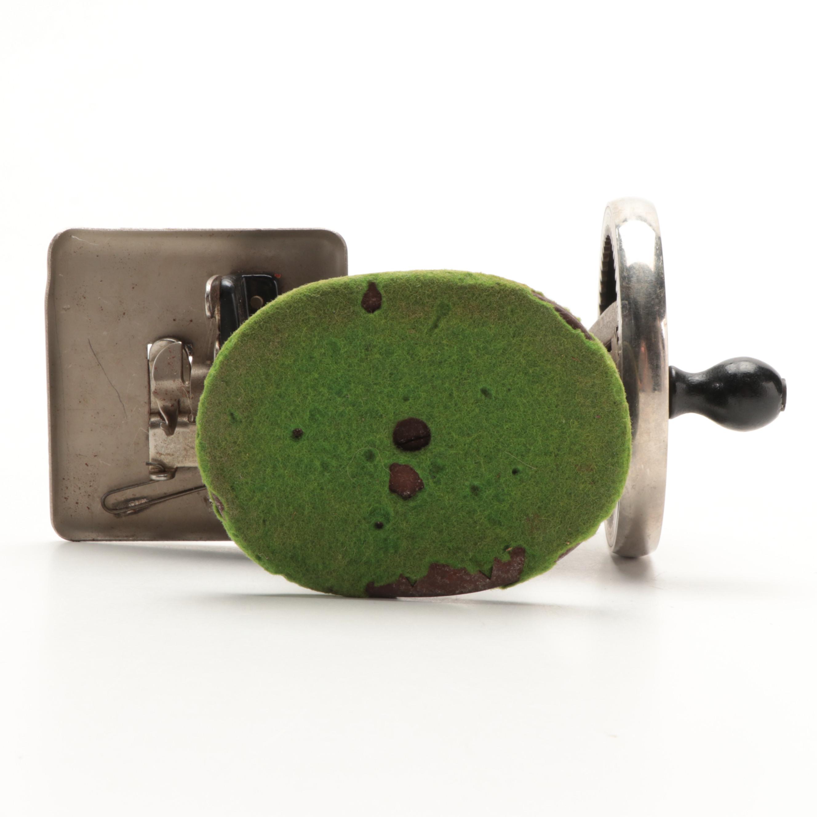 Singer Child's Manual Sewing Machine, Early 20th Century