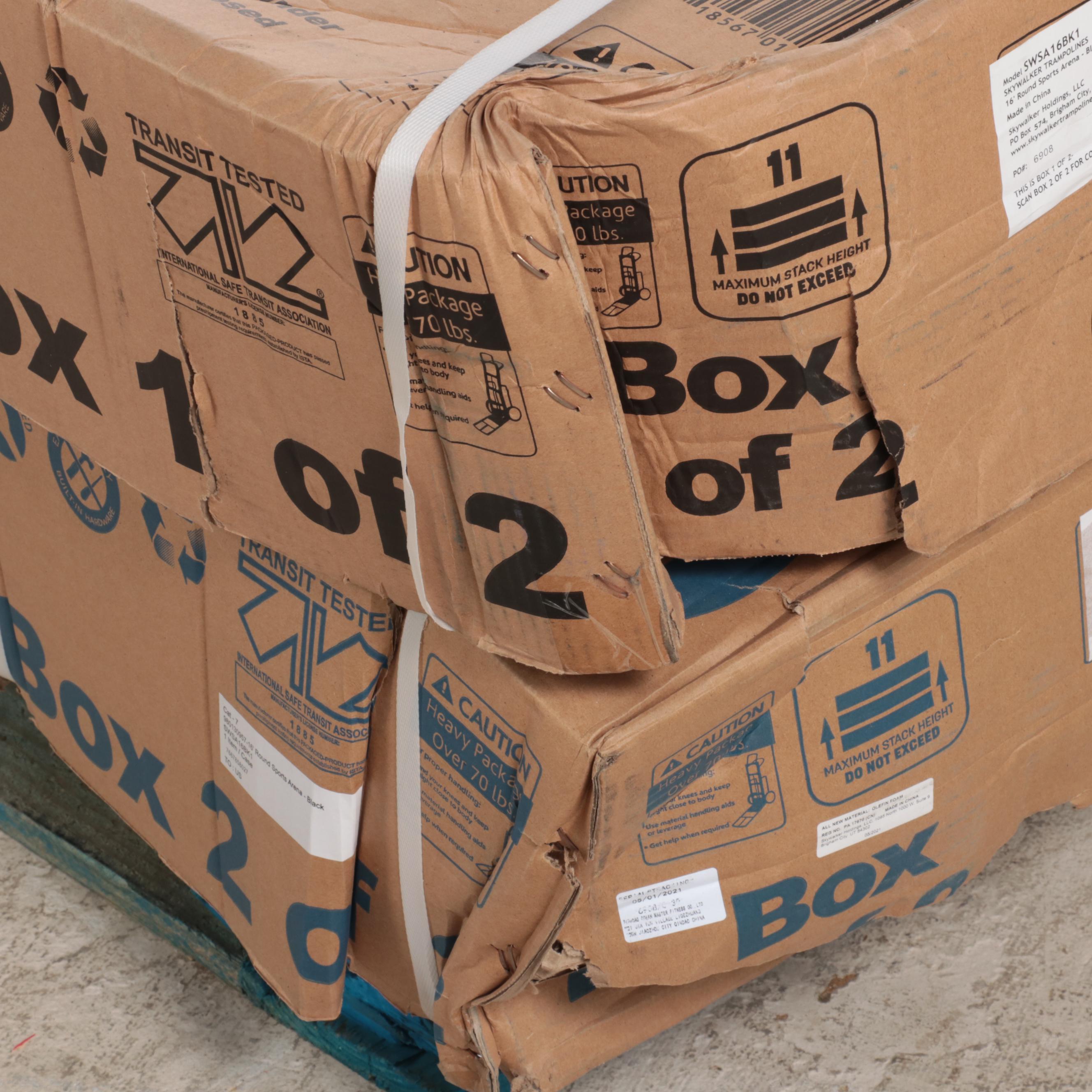 Skywalker 16' Deluxe Round Sports Arena Trampoline with Enclosure