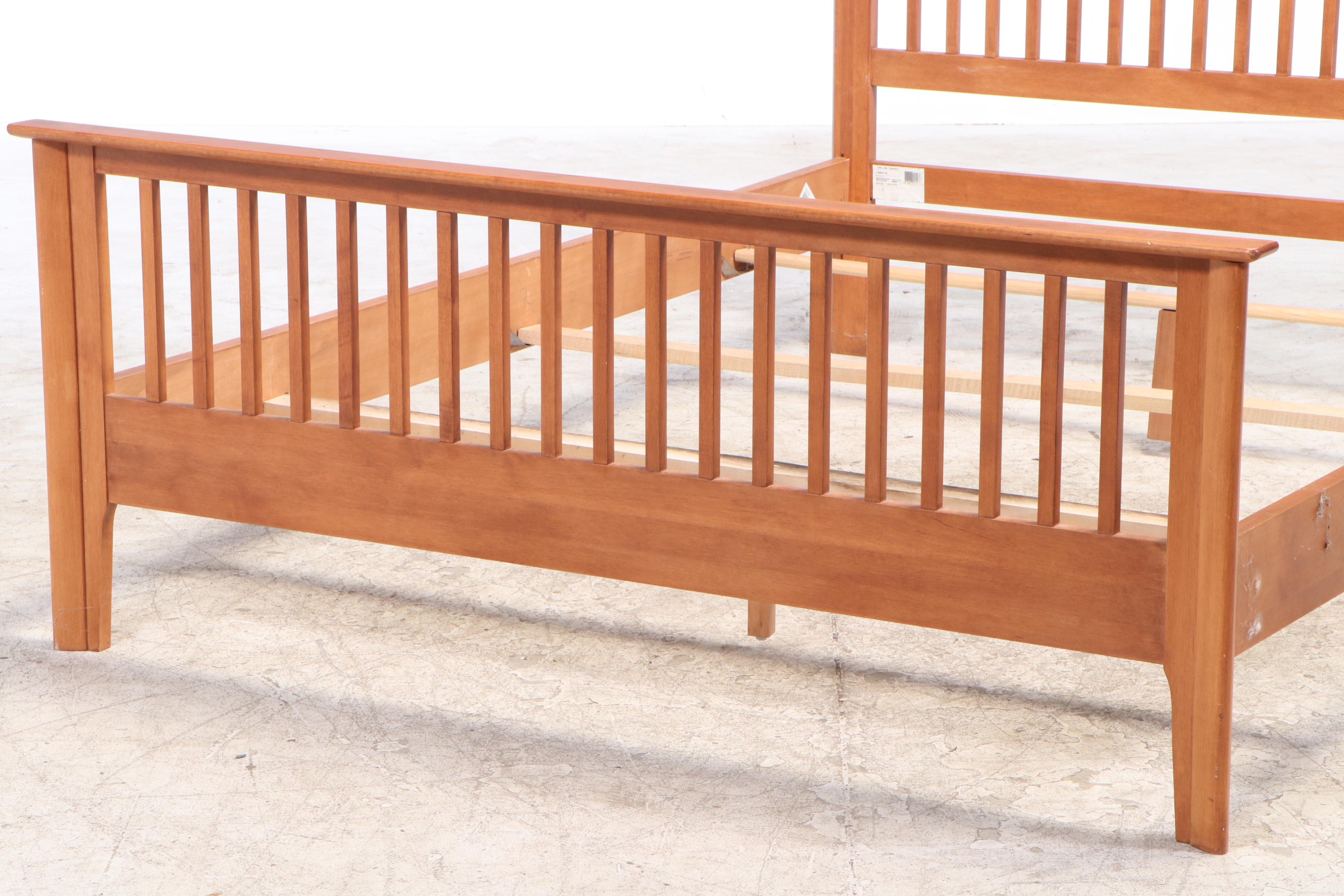 Mission Style Oak Queen Bed