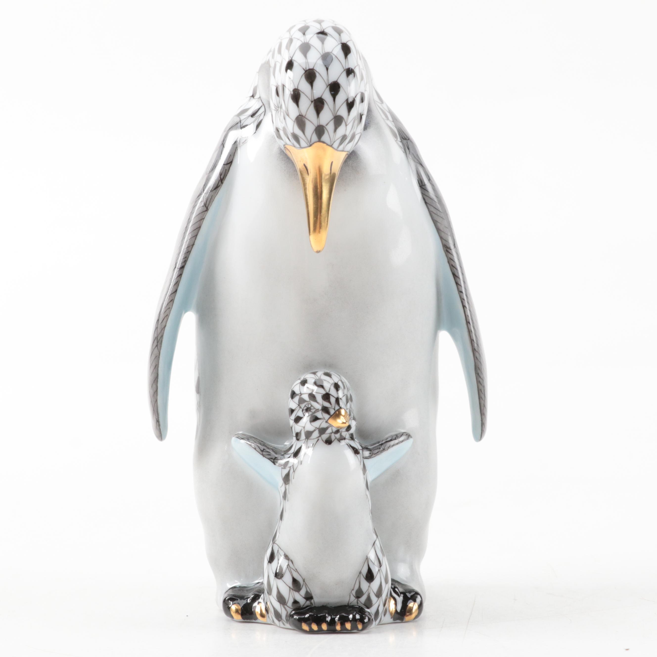 Herend Anniversary Edition Black Fishnet "Penguin with Baby" Figurine, 2007