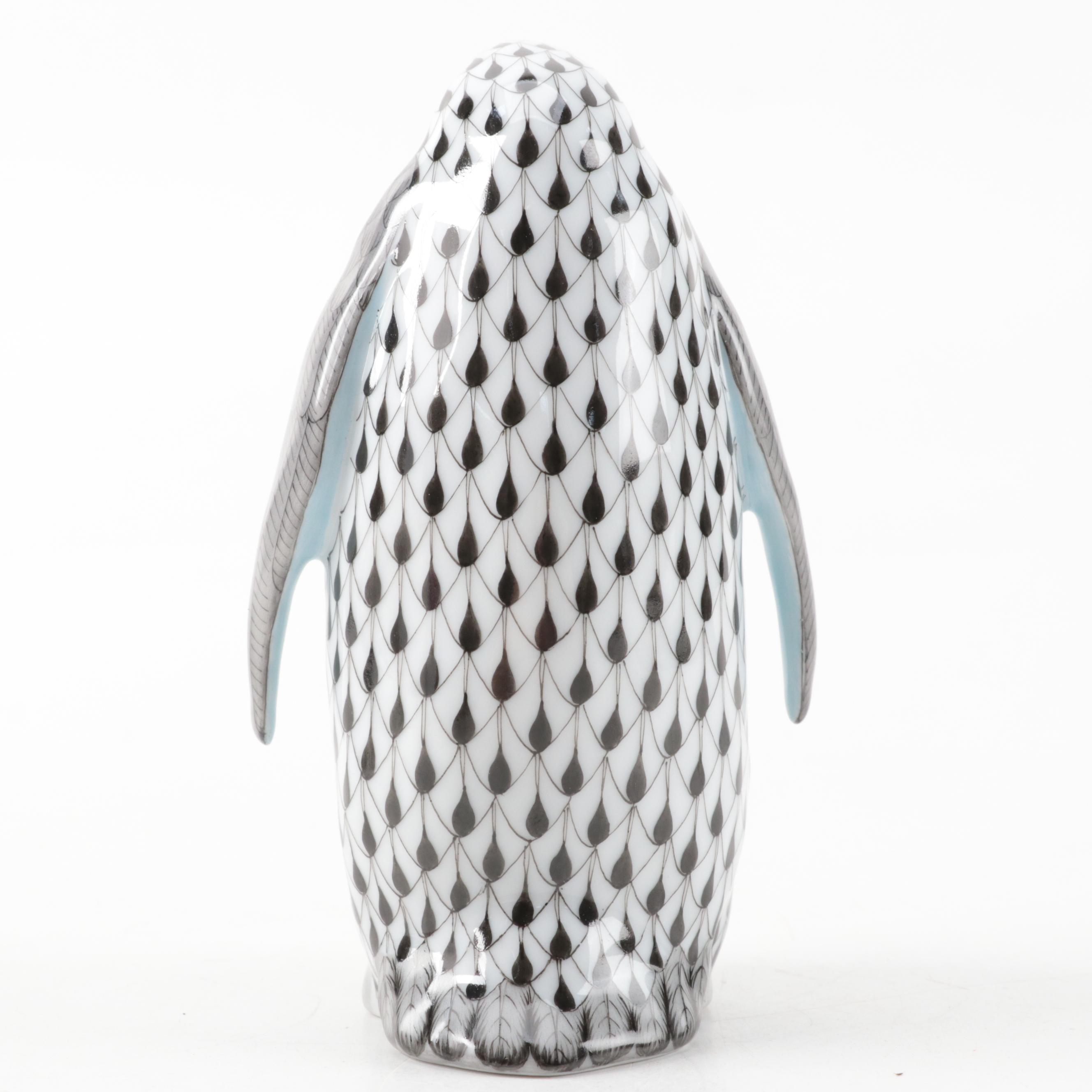 Herend Anniversary Edition Black Fishnet "Penguin with Baby" Figurine, 2007