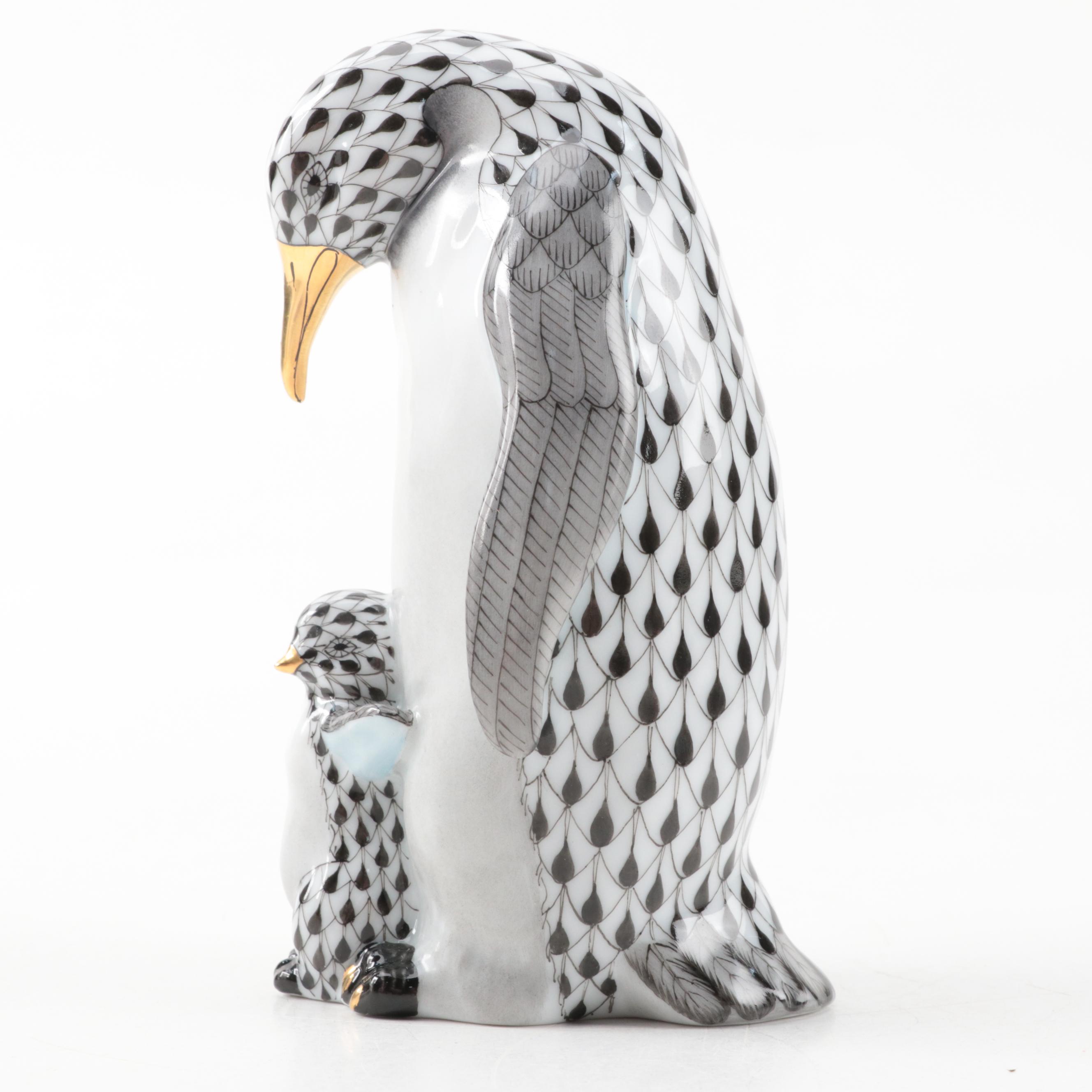 Herend Anniversary Edition Black Fishnet "Penguin with Baby" Figurine, 2007