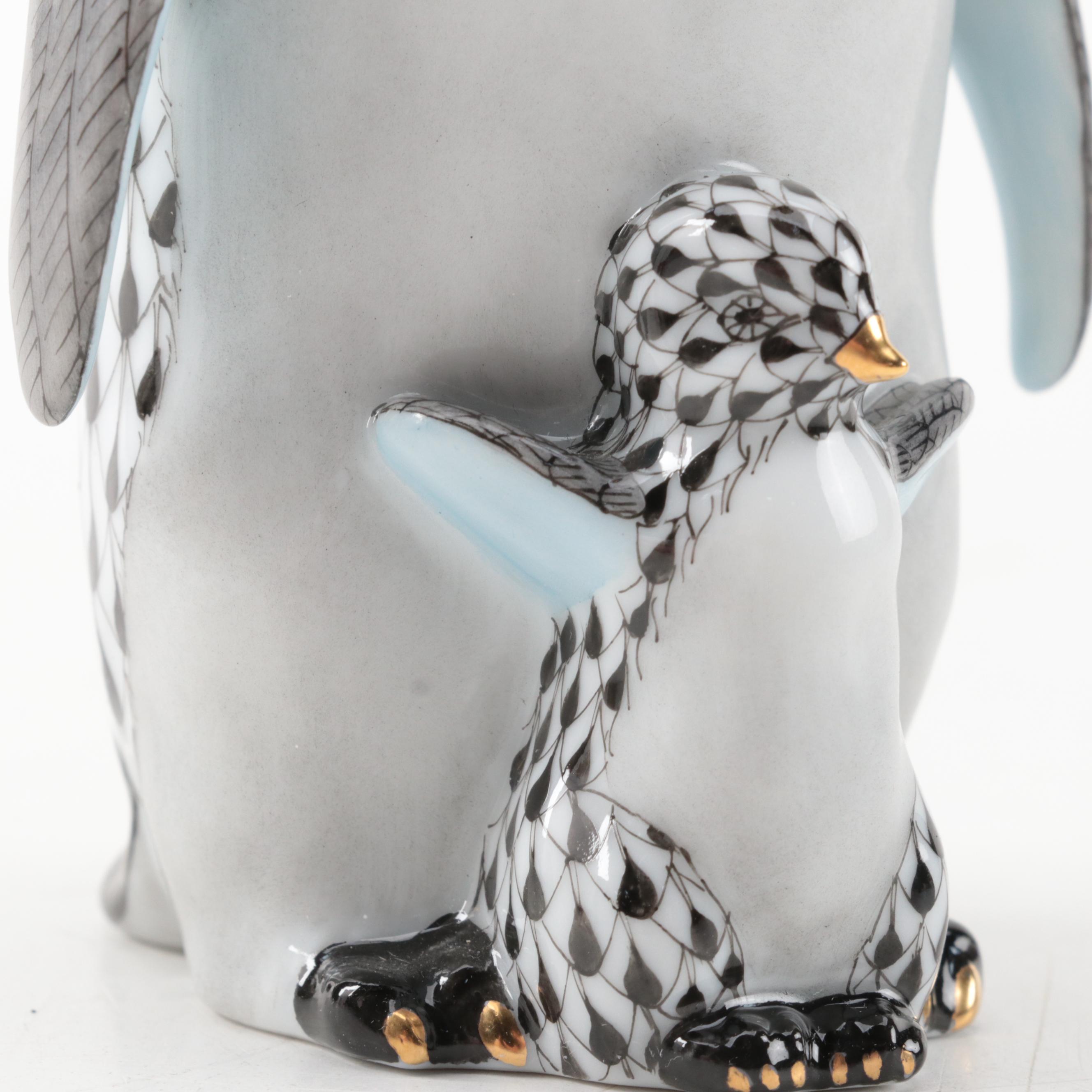 Herend Anniversary Edition Black Fishnet "Penguin with Baby" Figurine, 2007