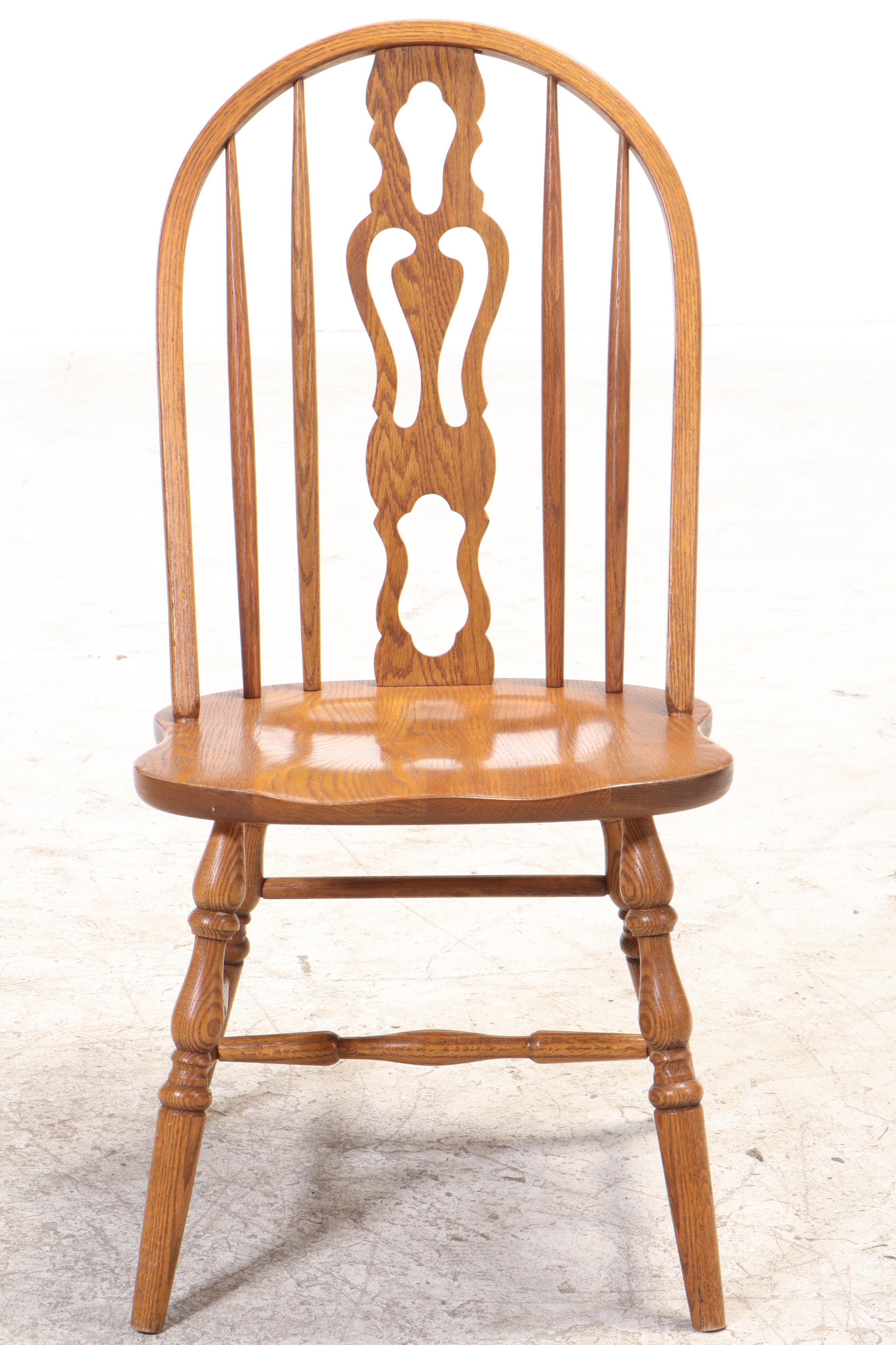 Cochrane "Hermitage House" Oak Double Pedestal Dining Table and Chairs