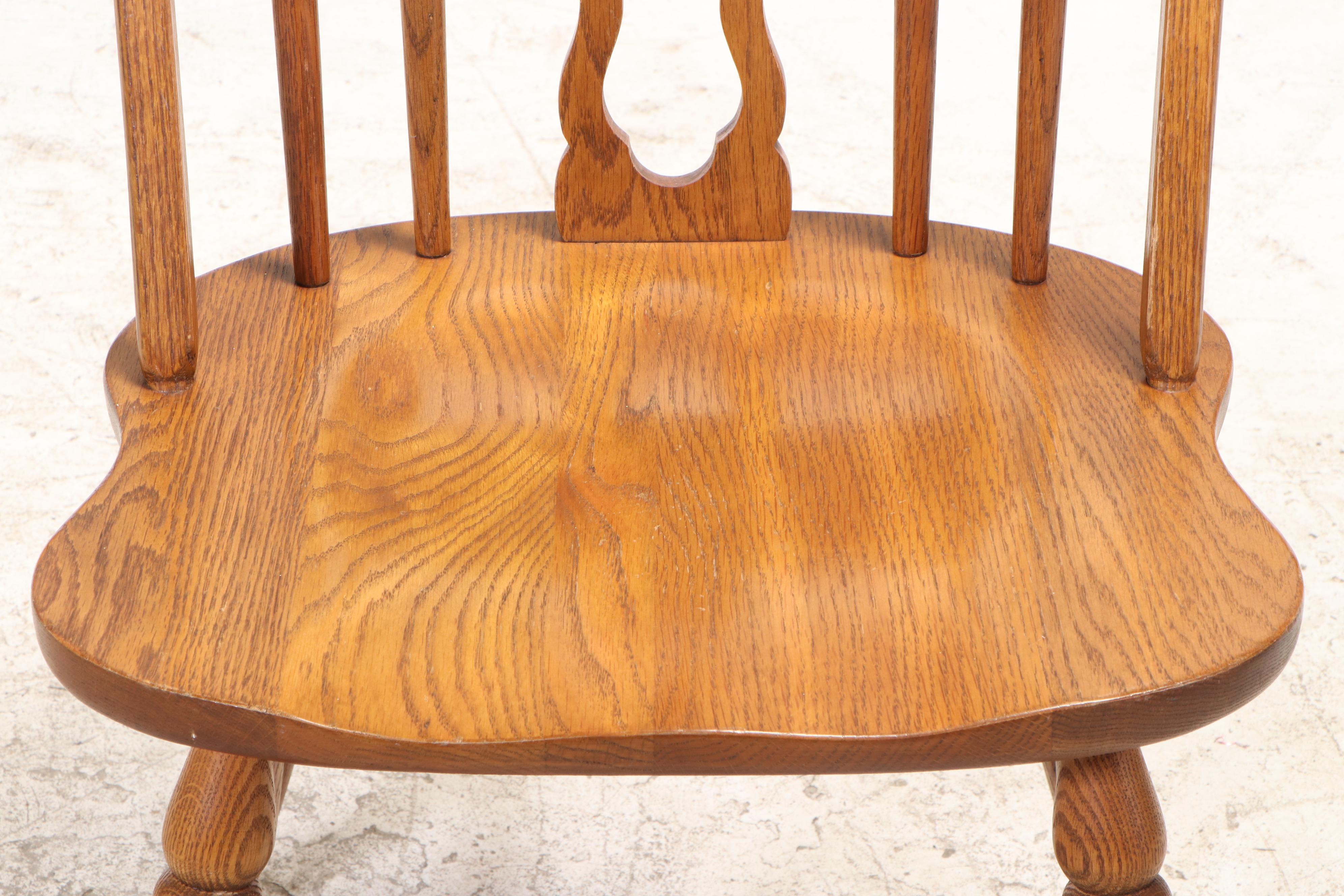 Cochrane "Hermitage House" Oak Double Pedestal Dining Table and Chairs