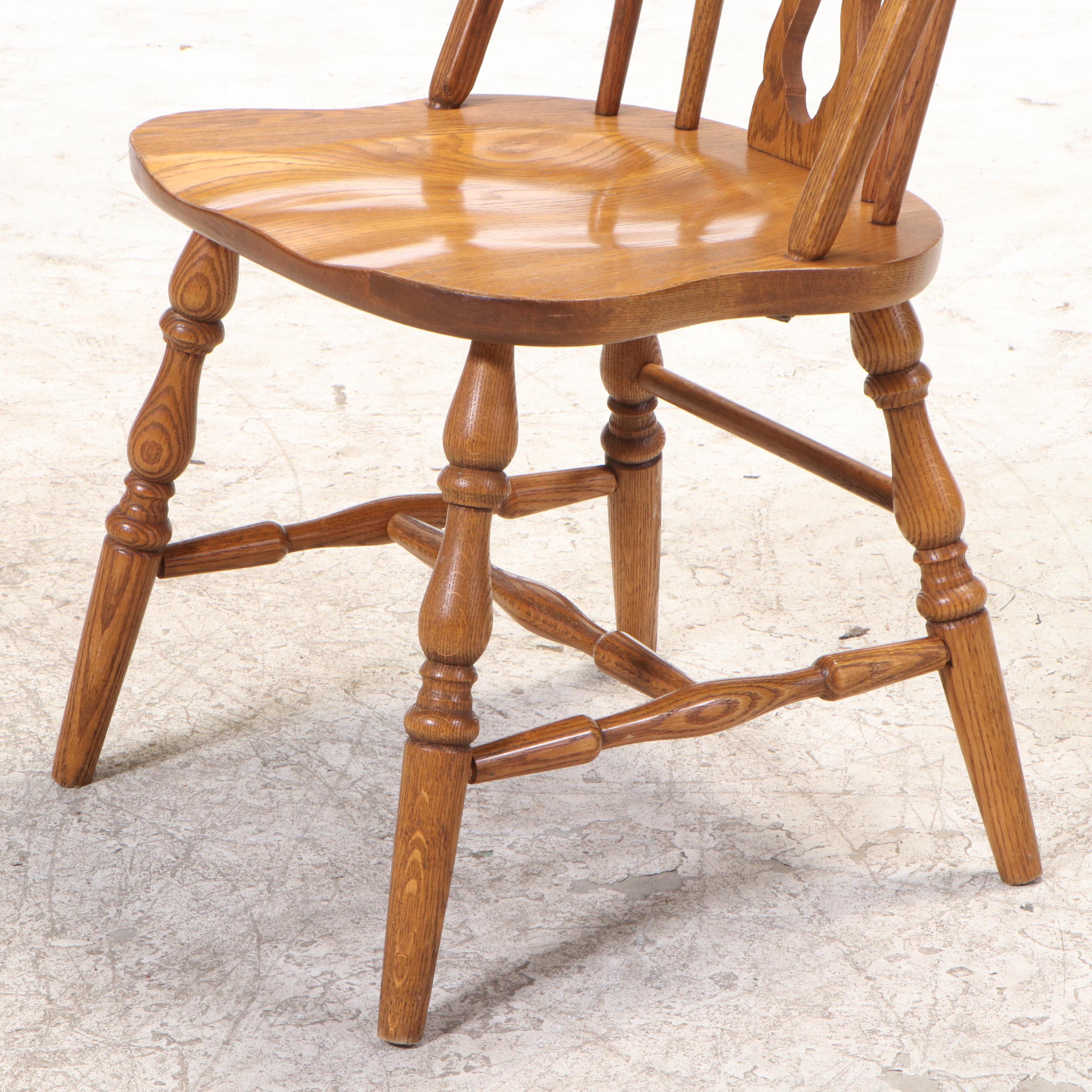 Cochrane "Hermitage House" Oak Double Pedestal Dining Table and Chairs