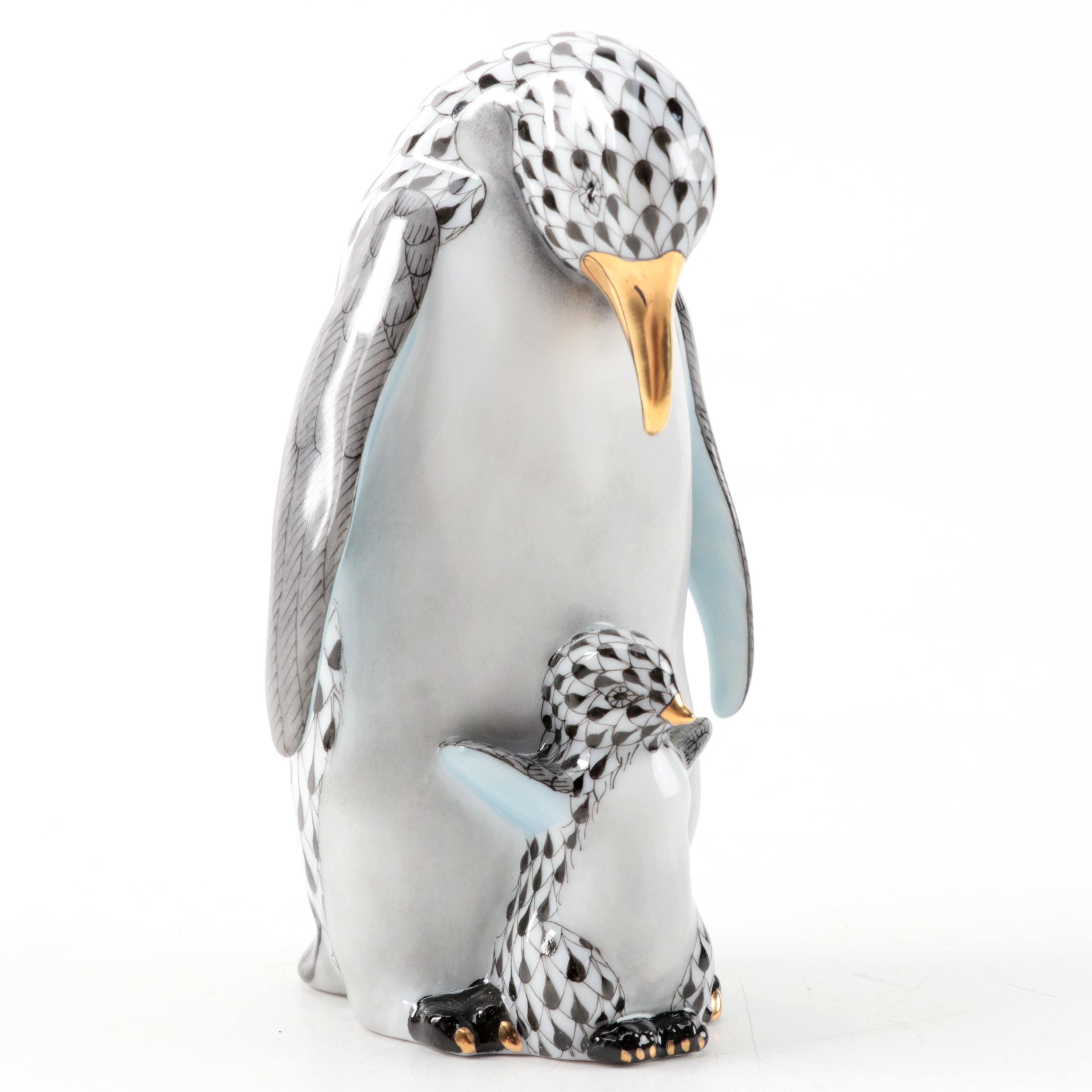 Herend Anniversary Edition Black Fishnet "Penguin with Baby" Figurine, 2007