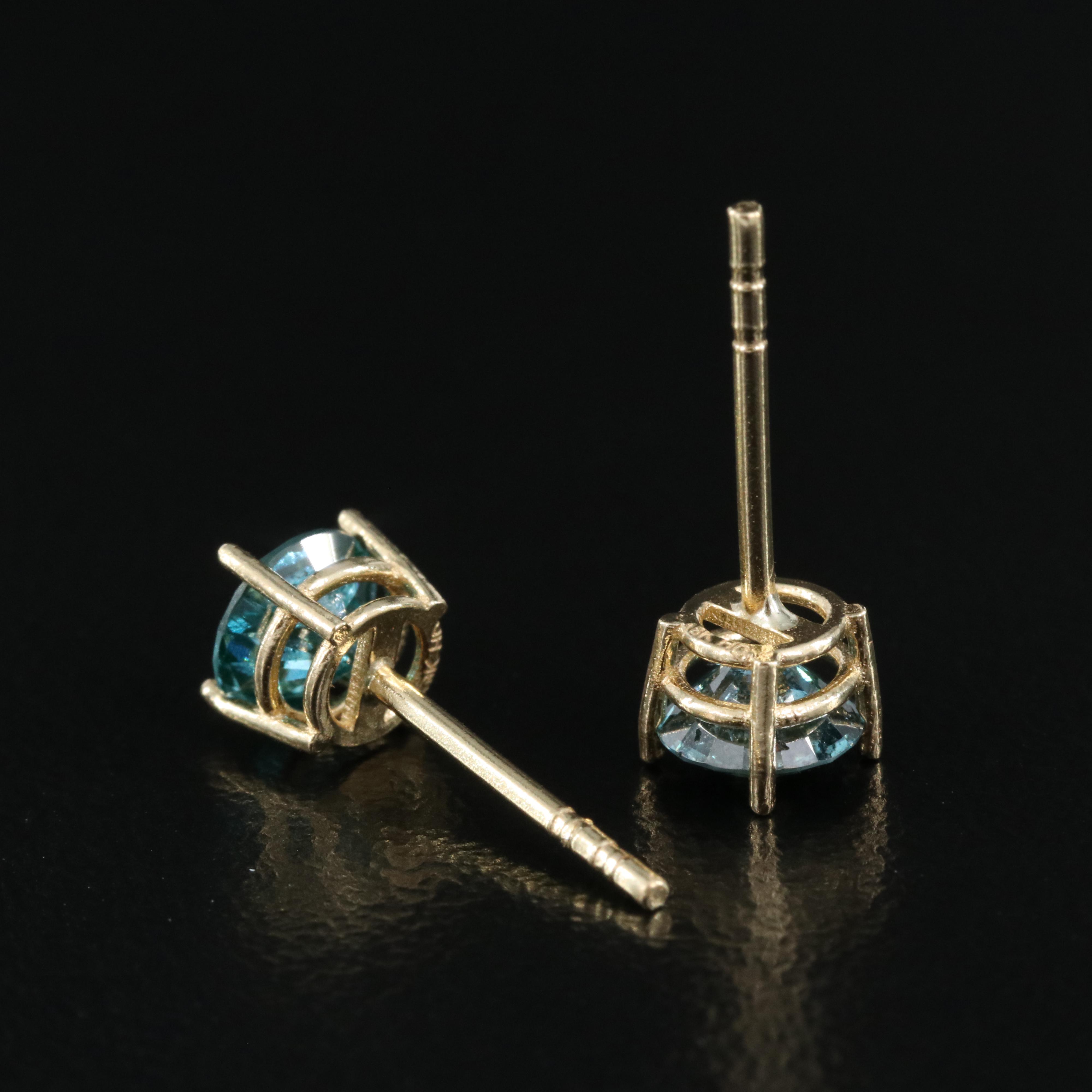 18K 0.94 CTW Diamond Stud Earrings