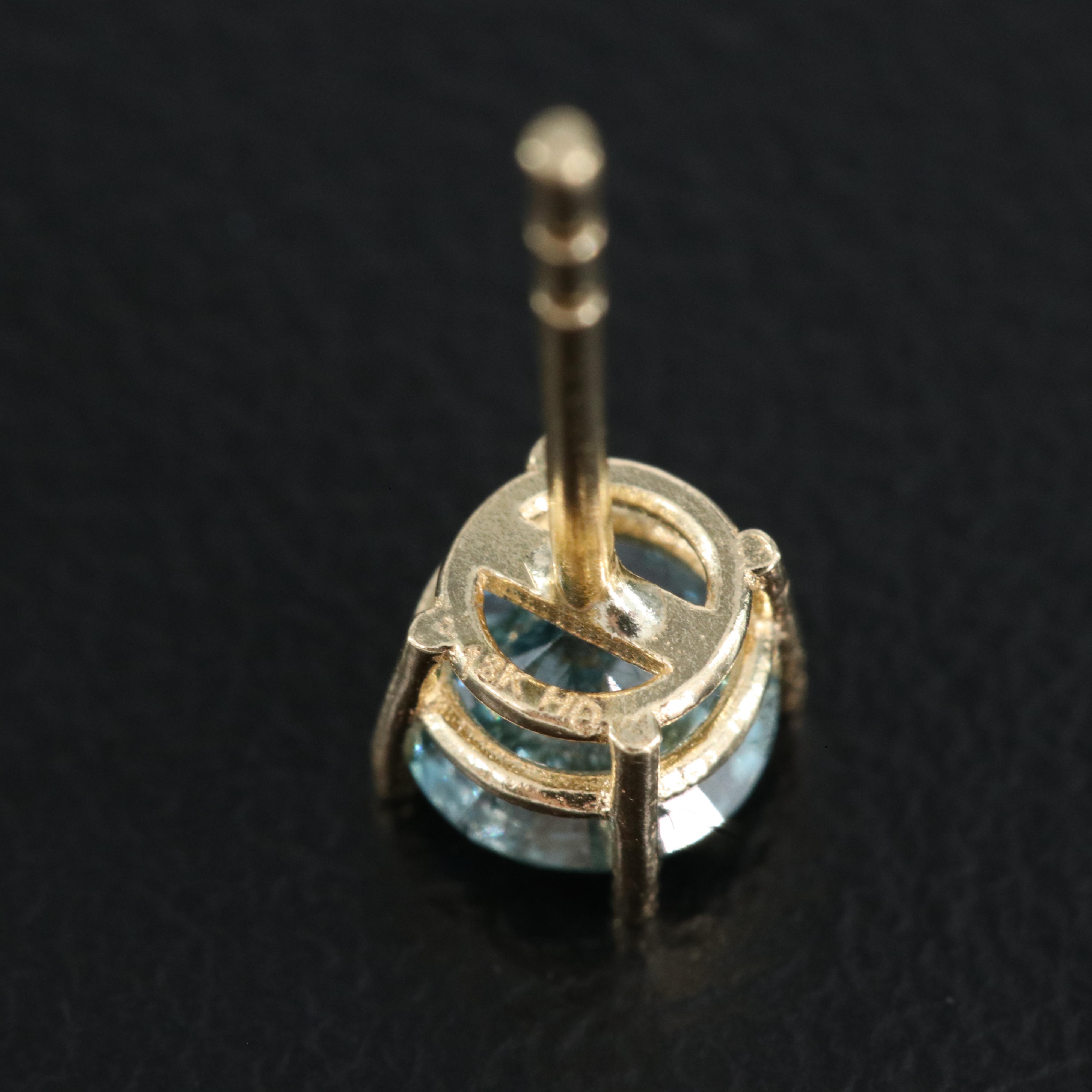 18K 0.94 CTW Diamond Stud Earrings