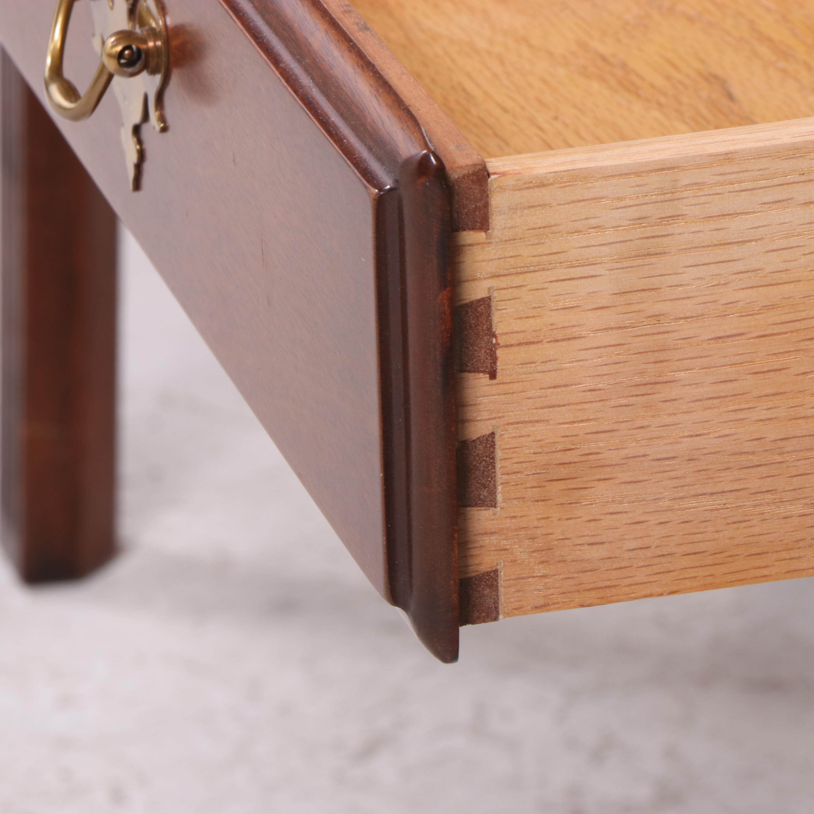 Hickory Chair Co. "Historical James River Plantations" Mahogany Console Table