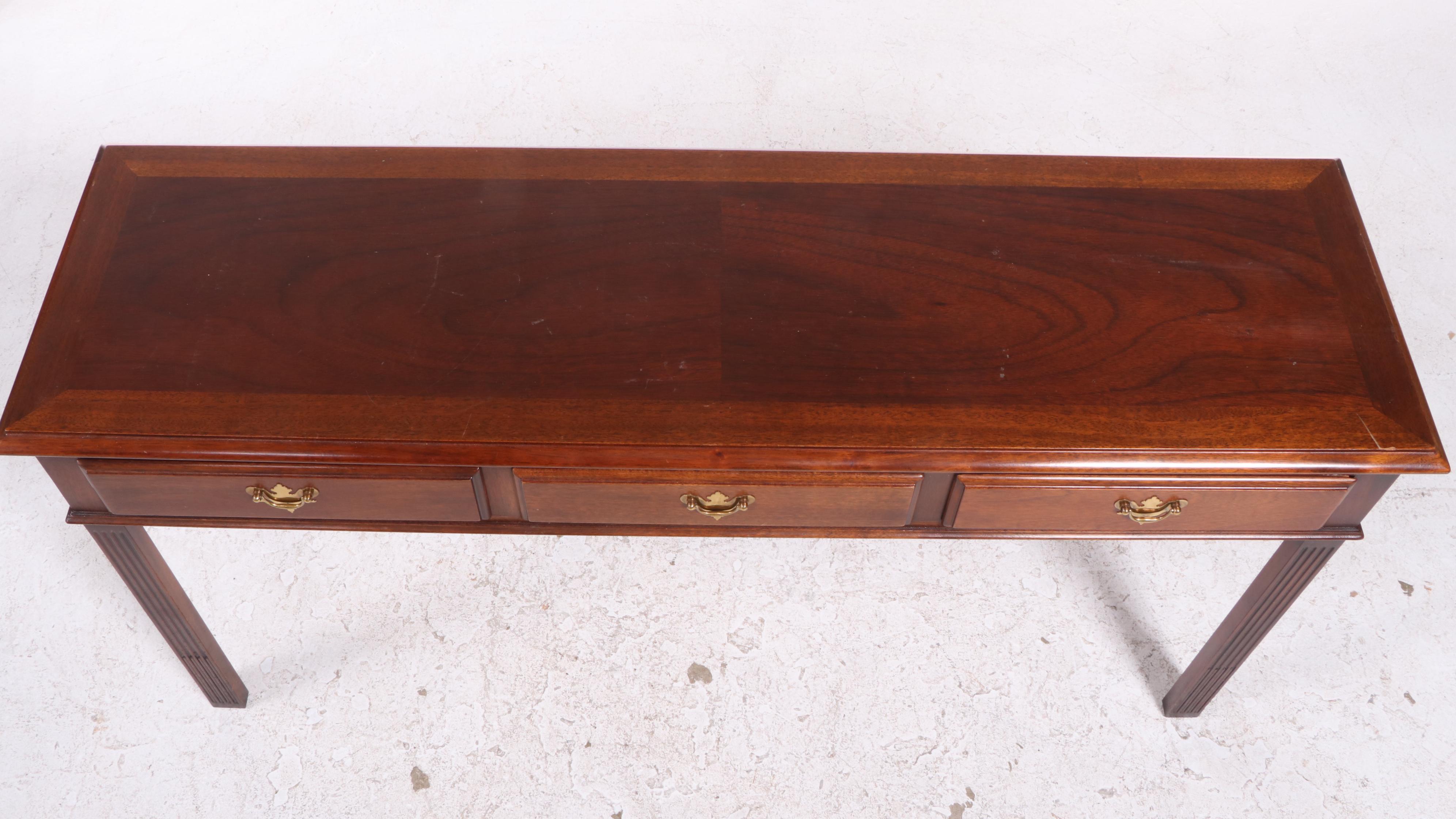 Hickory Chair Co. "Historical James River Plantations" Mahogany Console Table