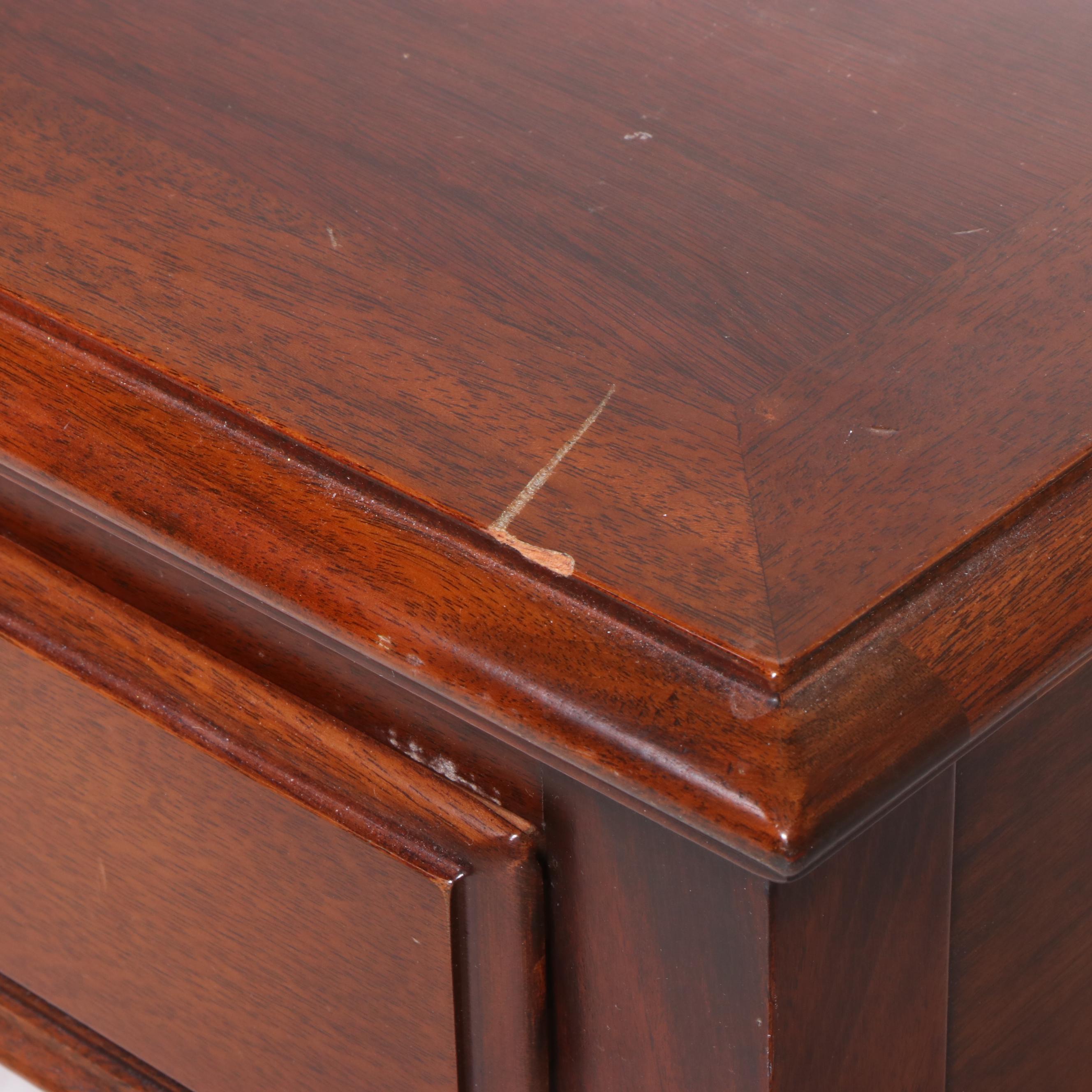 Hickory Chair Co. "Historical James River Plantations" Mahogany Console Table