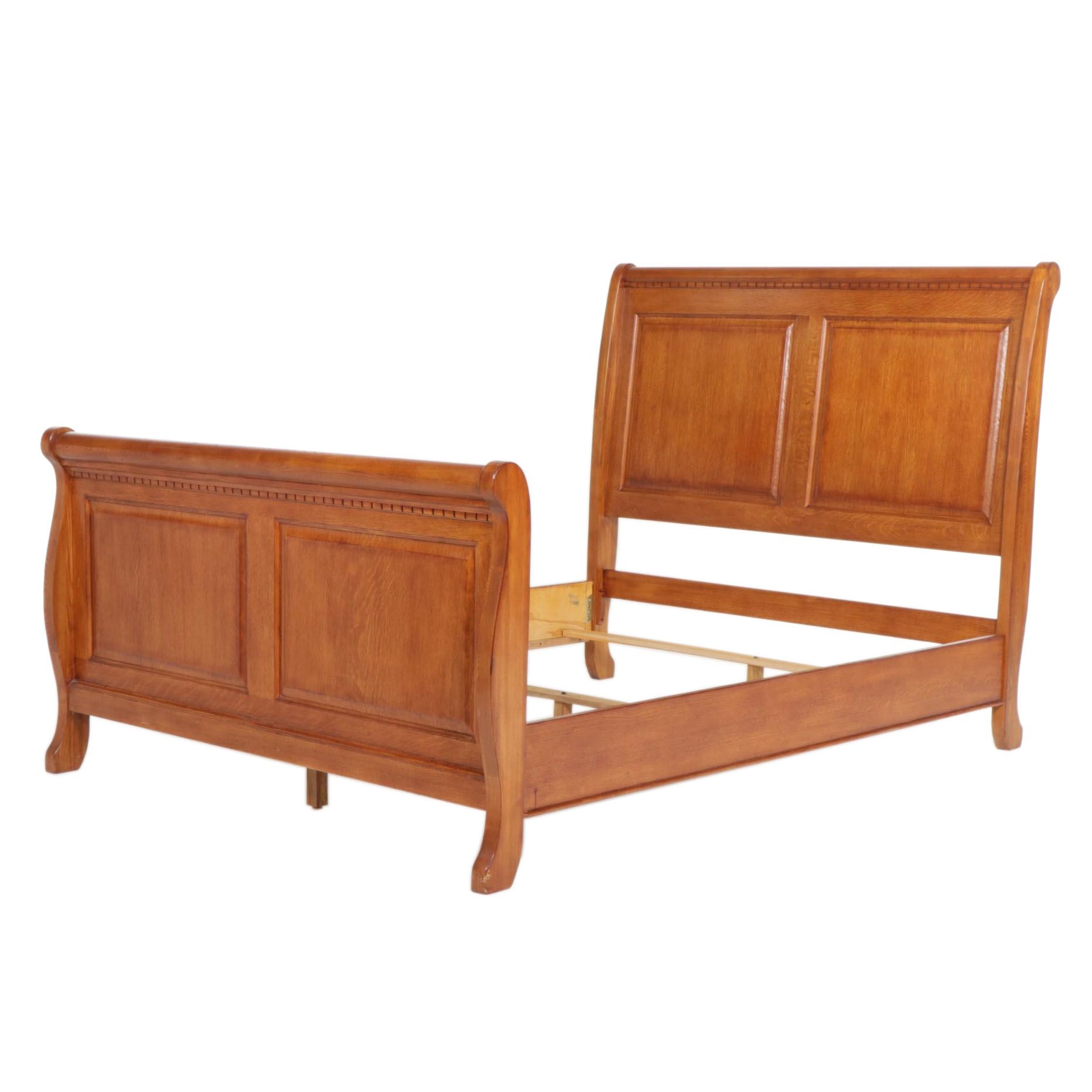 Paneled Oak Queen-Size Sleigh Bed