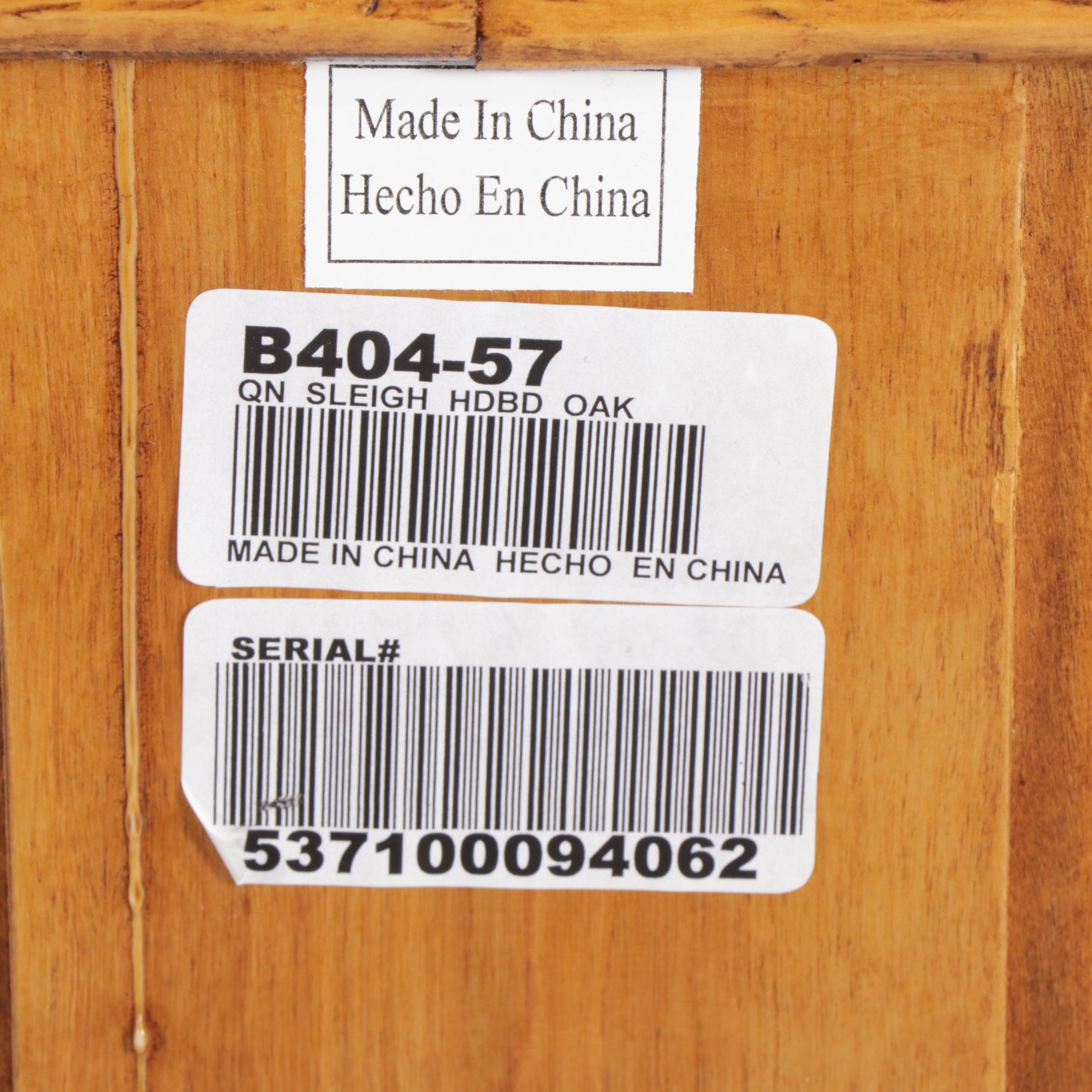 Paneled Oak Queen-Size Sleigh Bed