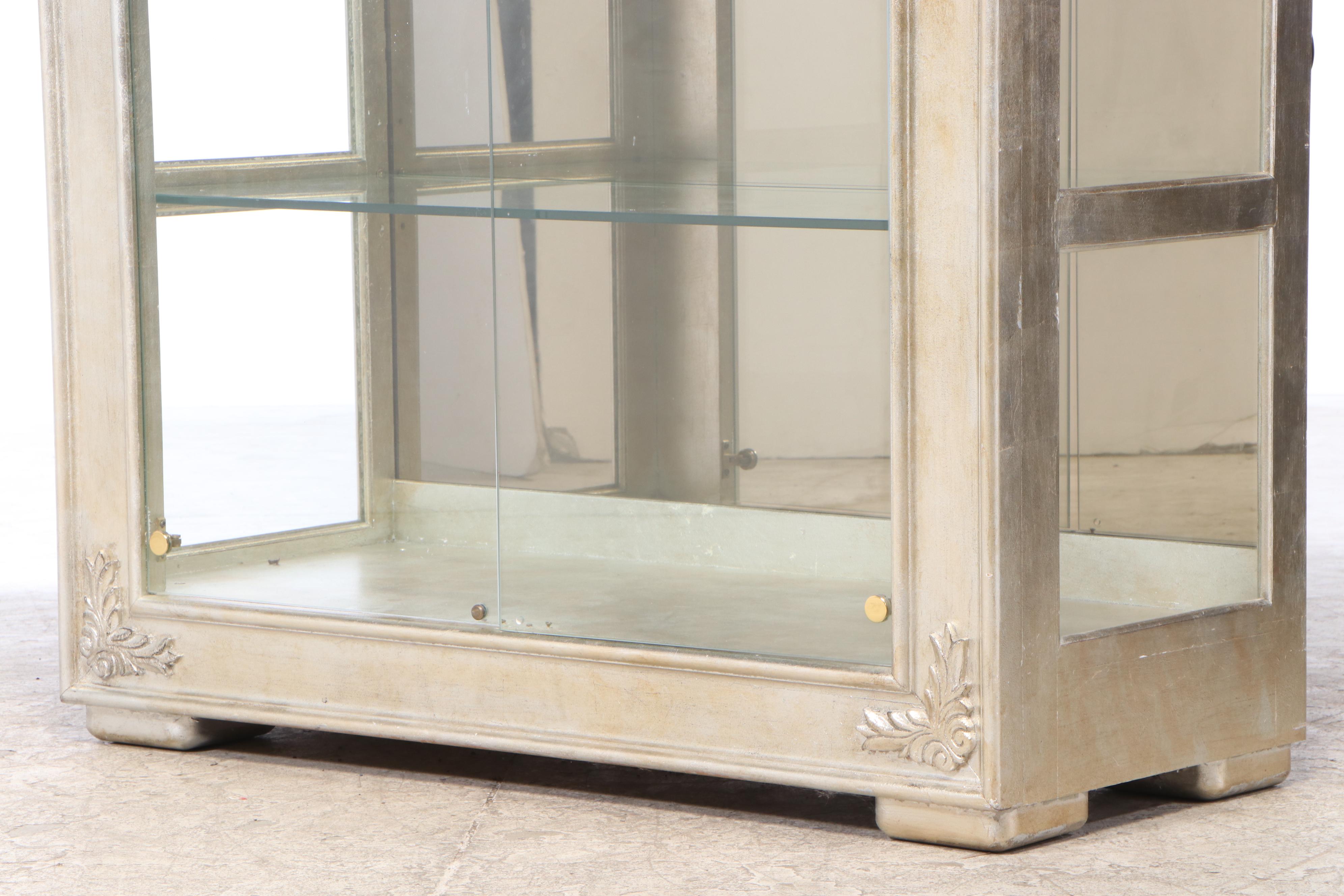 Henredon Arched Display Cabinet in Silver Finish