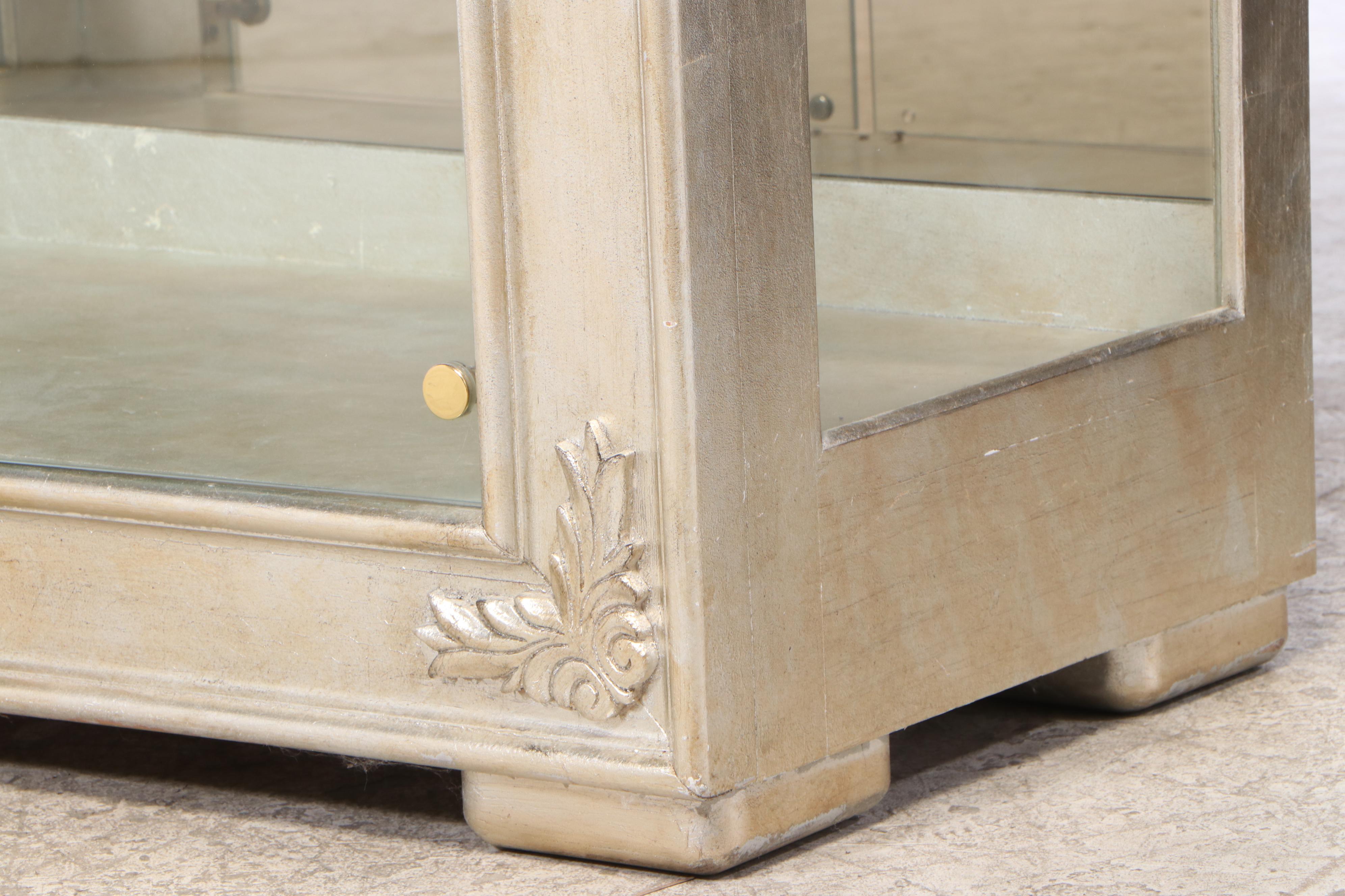 Henredon Arched Display Cabinet in Silver Finish