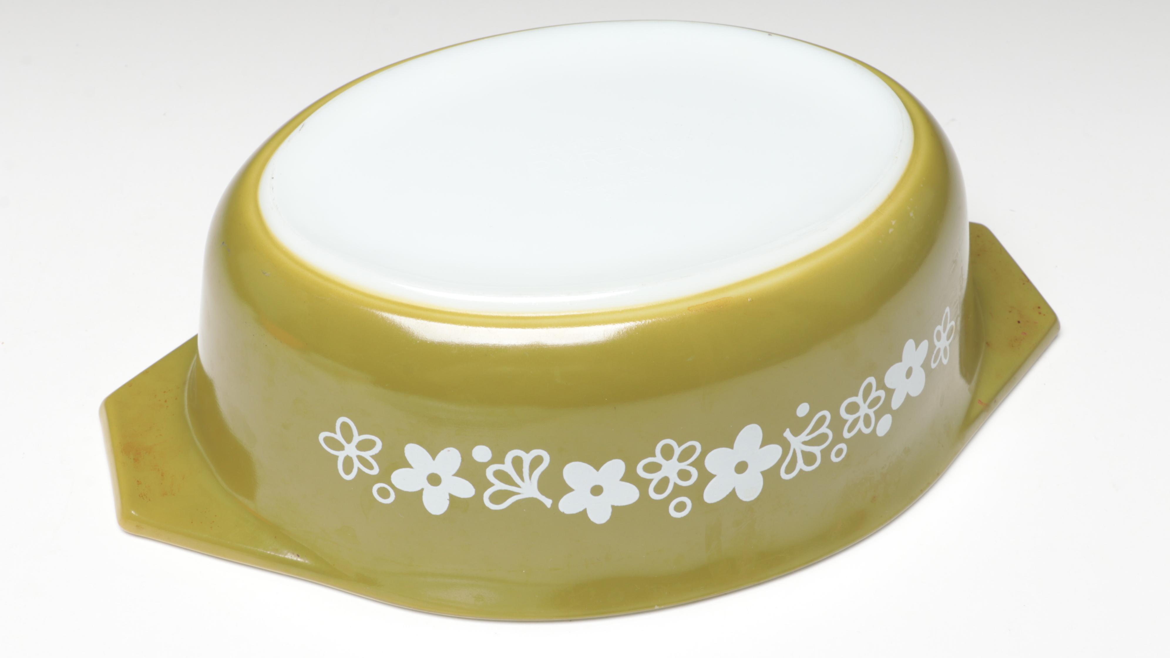 Pyrex "Daisy" Mixing Bowl with "Gooseberry" and More Baking Dishes